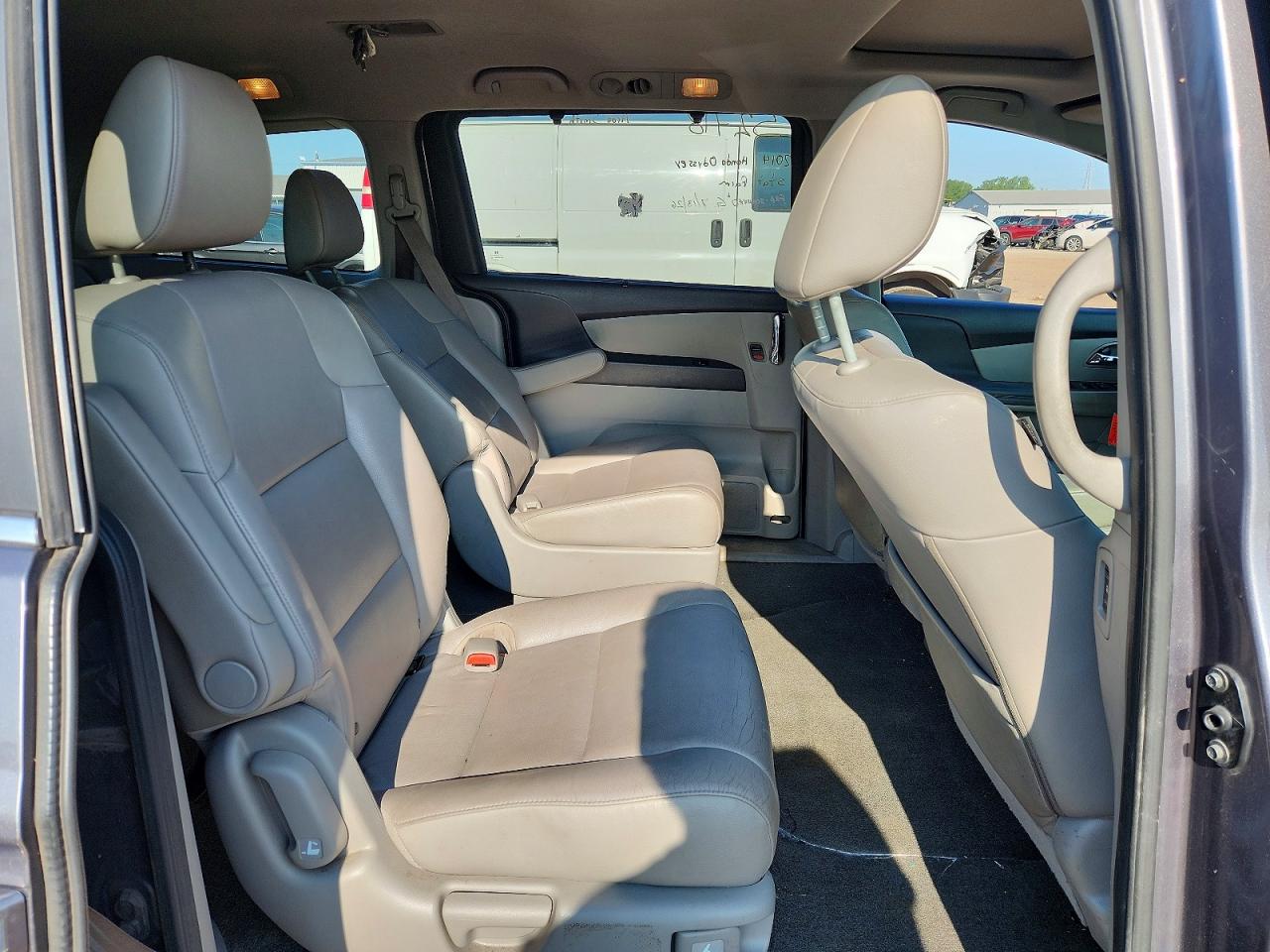 2014 Honda Odyssey Exl Silver vin: 5FNRL5H62EB009196