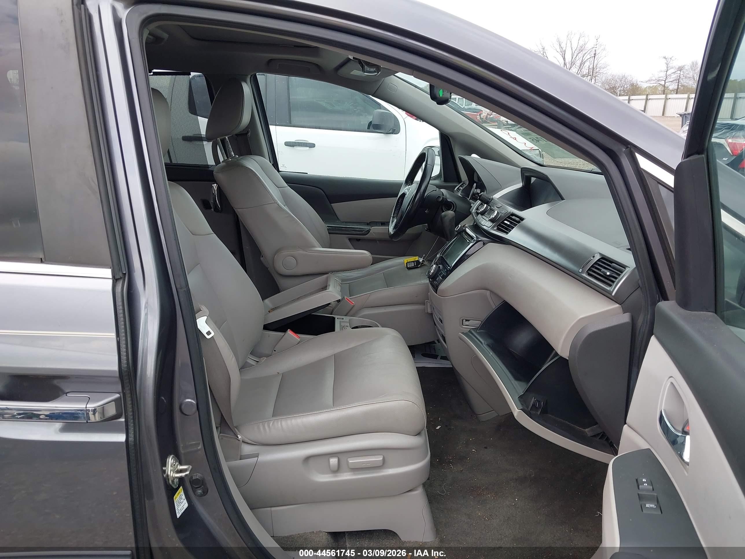 2014 Honda Odyssey Ex-l Gray vin: 5FNRL5H62EB028413