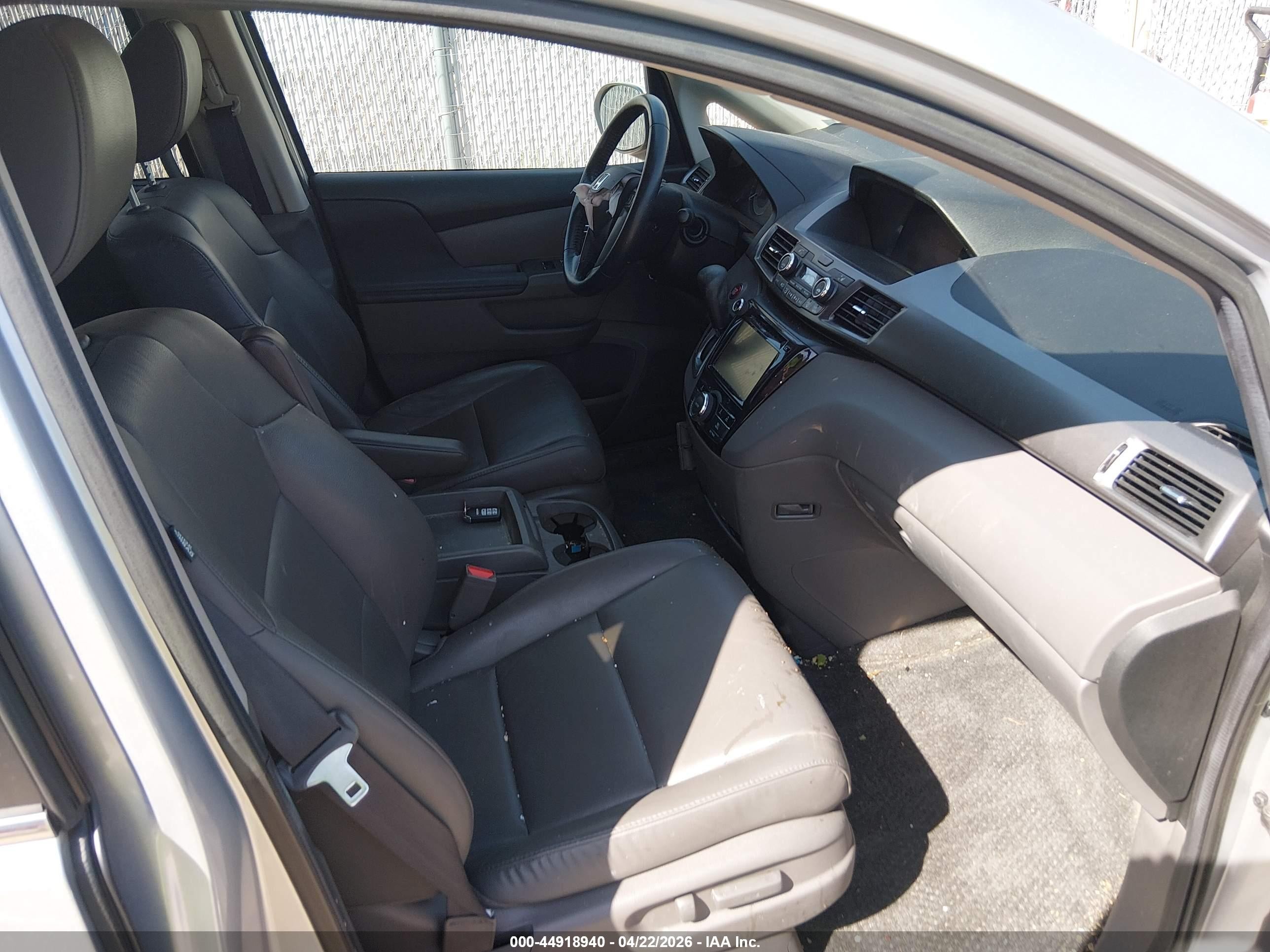 2014 Honda Odyssey Ex-l Silver vin: 5FNRL5H62EB063291