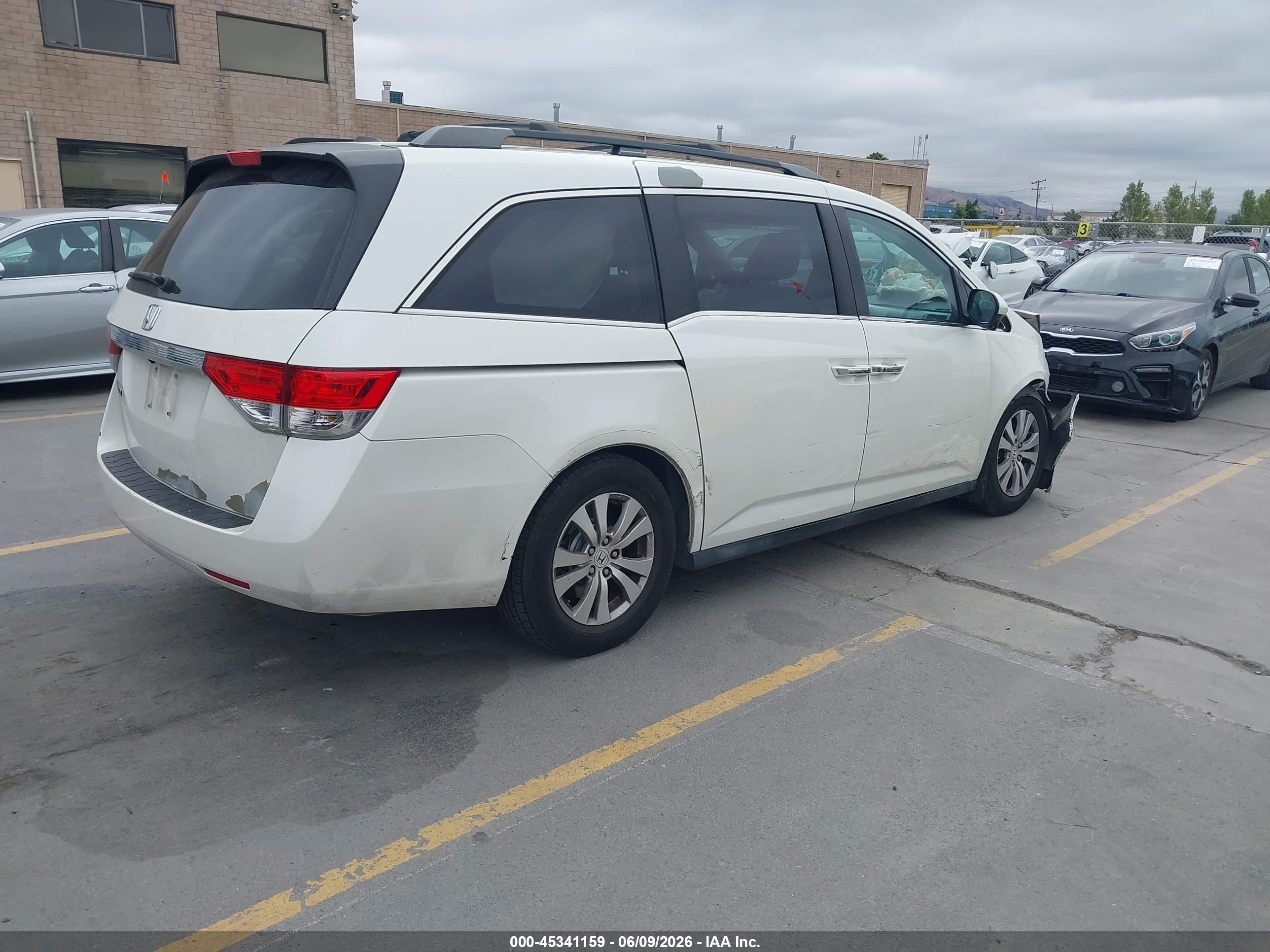 2014 Honda Odyssey Ex-l White vin: 5FNRL5H62EB067065