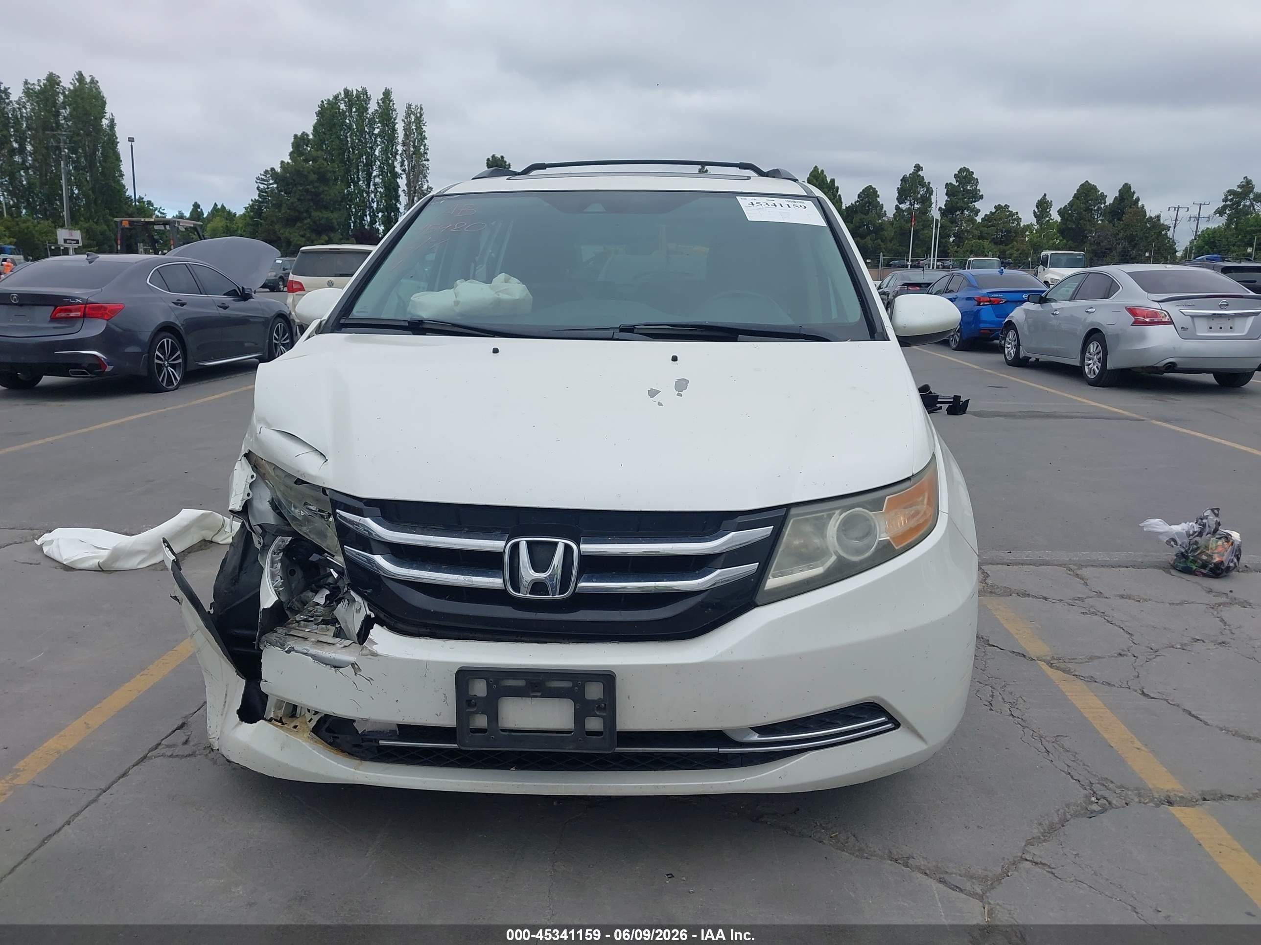 2014 Honda Odyssey Ex-l White vin: 5FNRL5H62EB067065