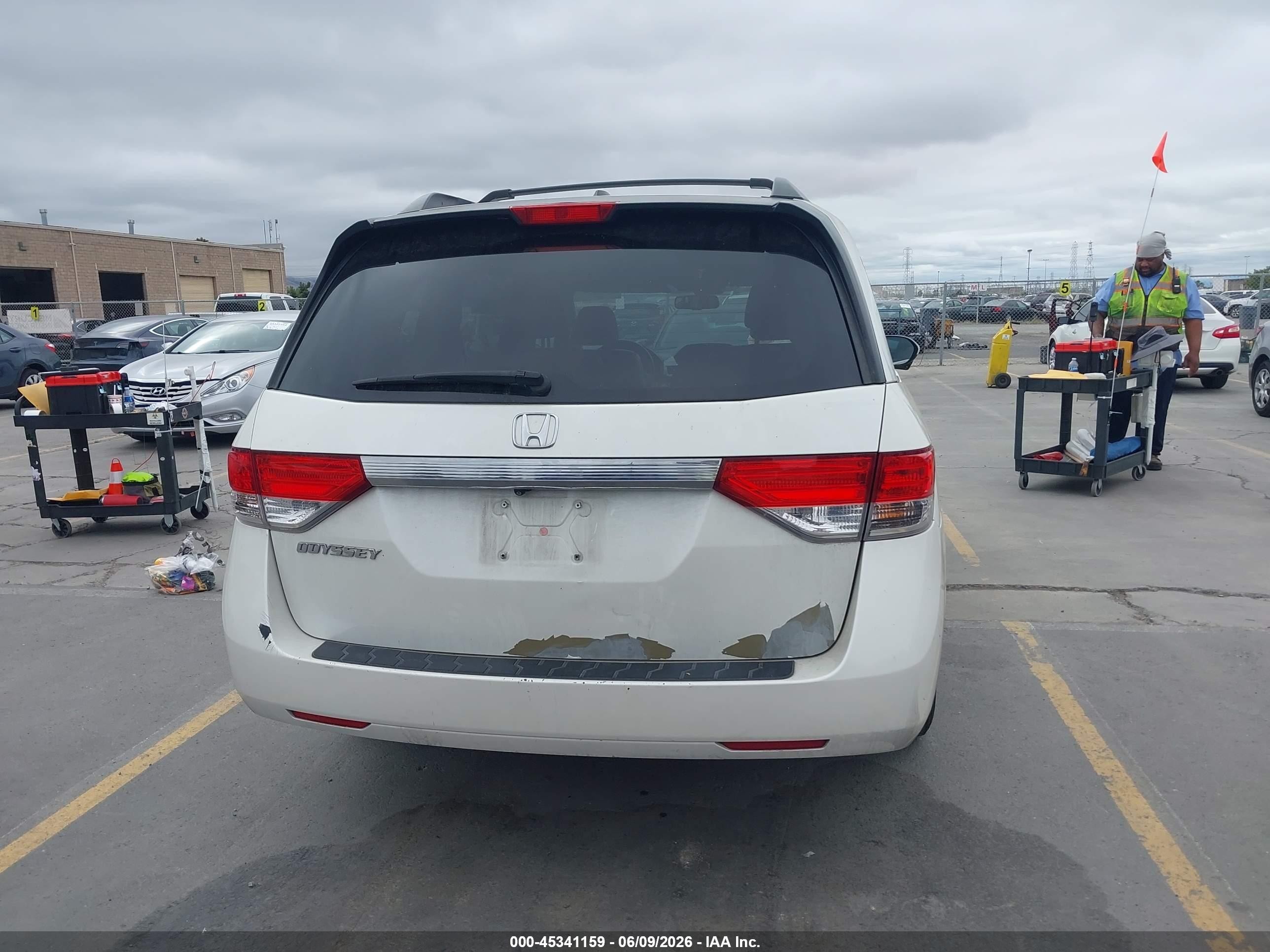 2014 Honda Odyssey Ex-l White vin: 5FNRL5H62EB067065