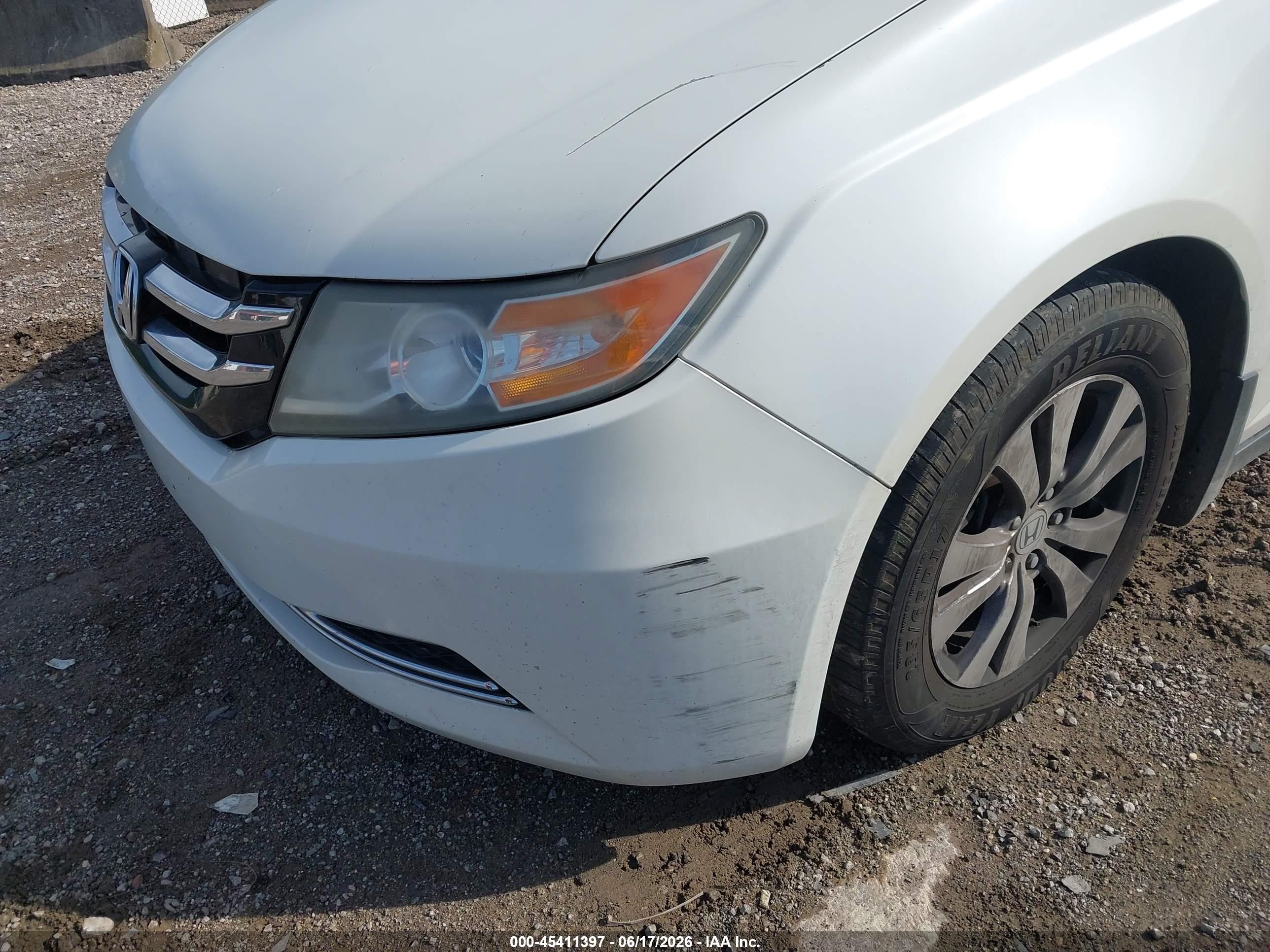 2014 Honda Odyssey Ex-l White vin: 5FNRL5H62EB083427