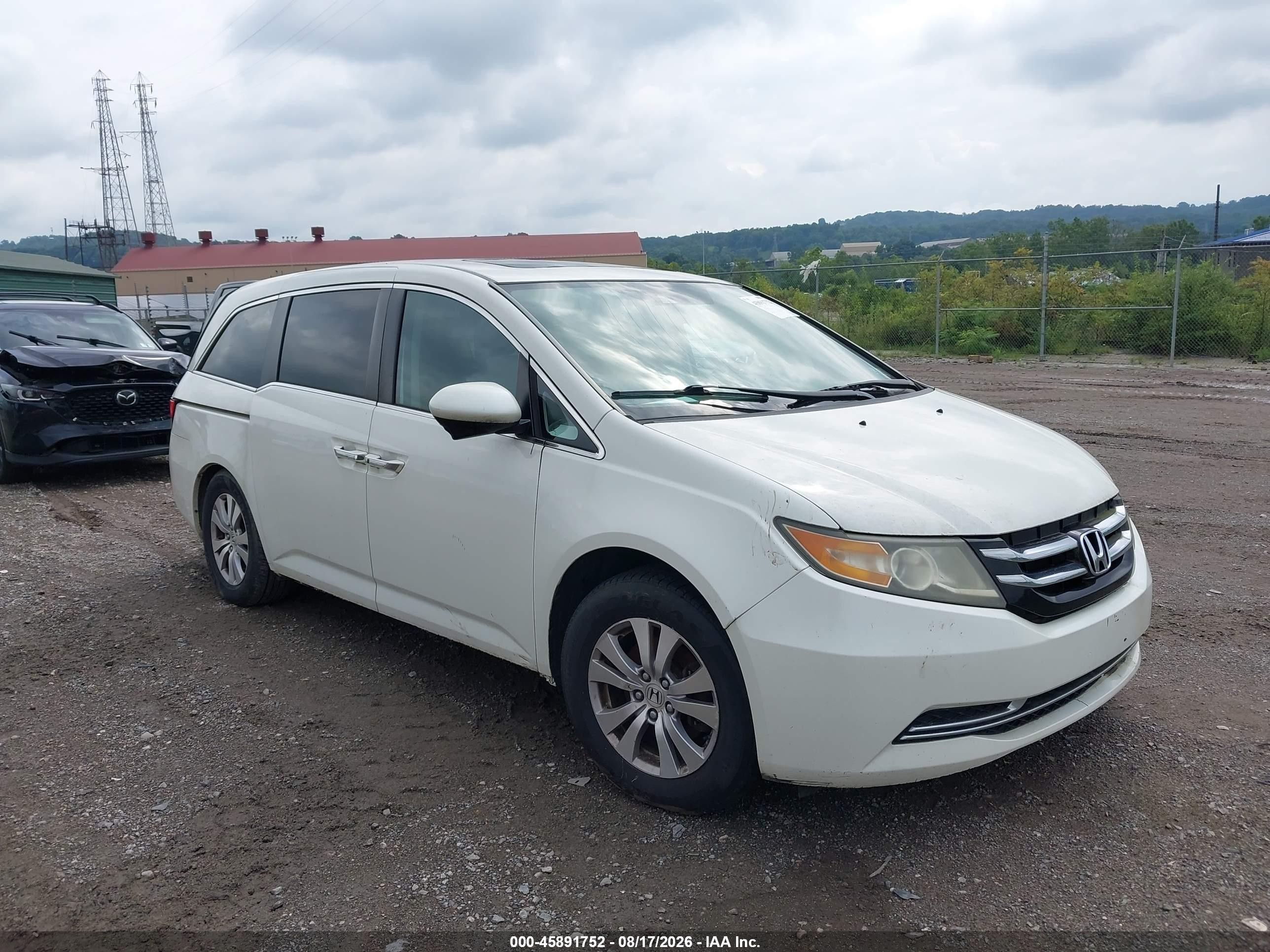 2015 Honda Odyssey Ex-l White vin: 5FNRL5H62FB011905