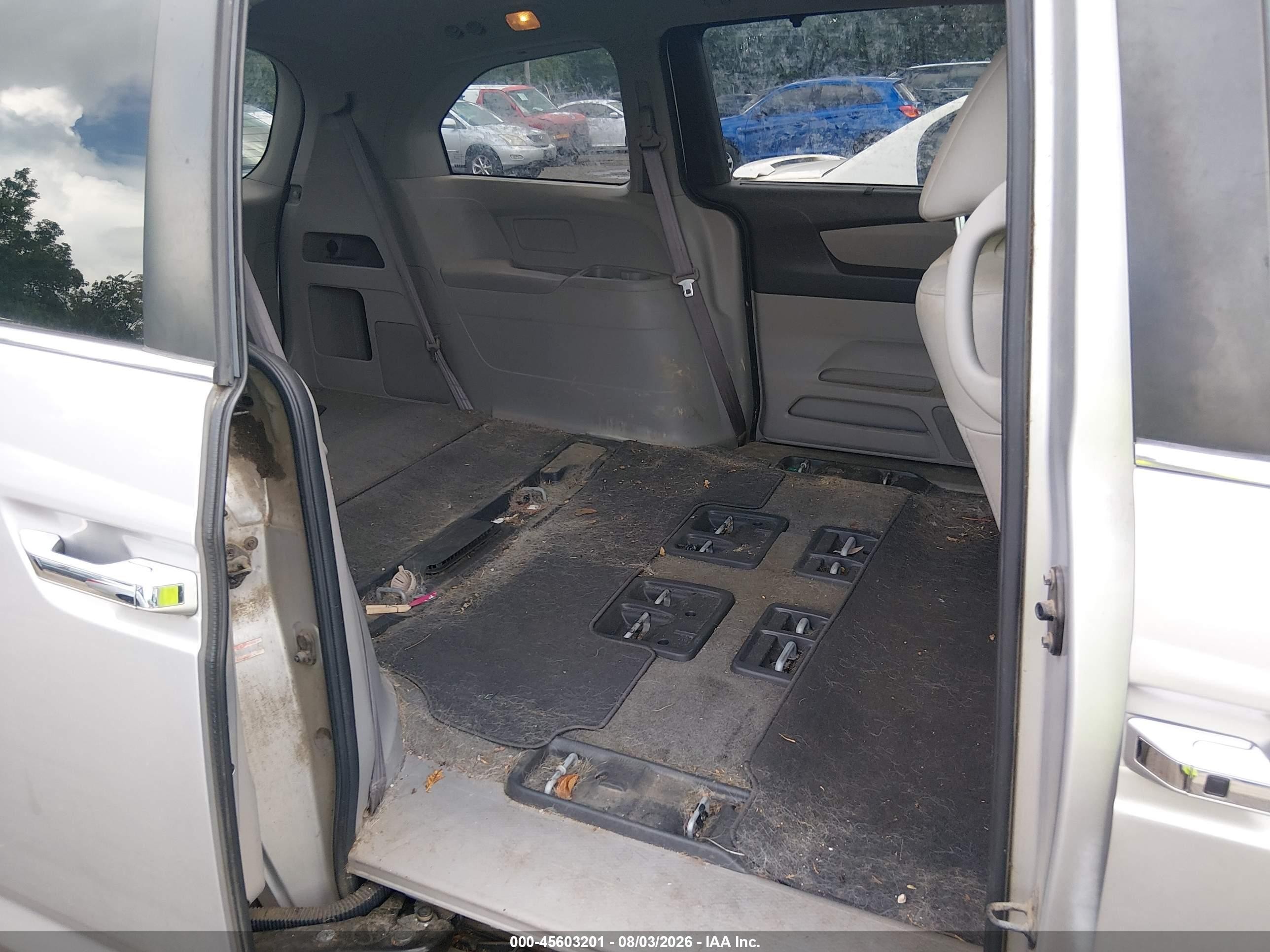 2015 Honda Odyssey Ex-l Silver vin: 5FNRL5H62FB019356