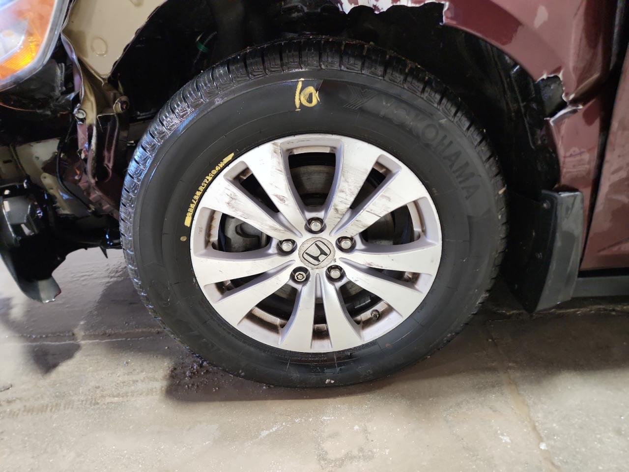 2015 Honda Odyssey Exl Burgundy vin: 5FNRL5H62FB021561 Damage: Left Front Wheel, Curb Rash, > 12 Inches