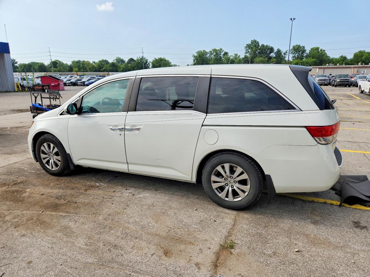 2015 Honda Odyssey Exl White vin: 5FNRL5H62FB037646
