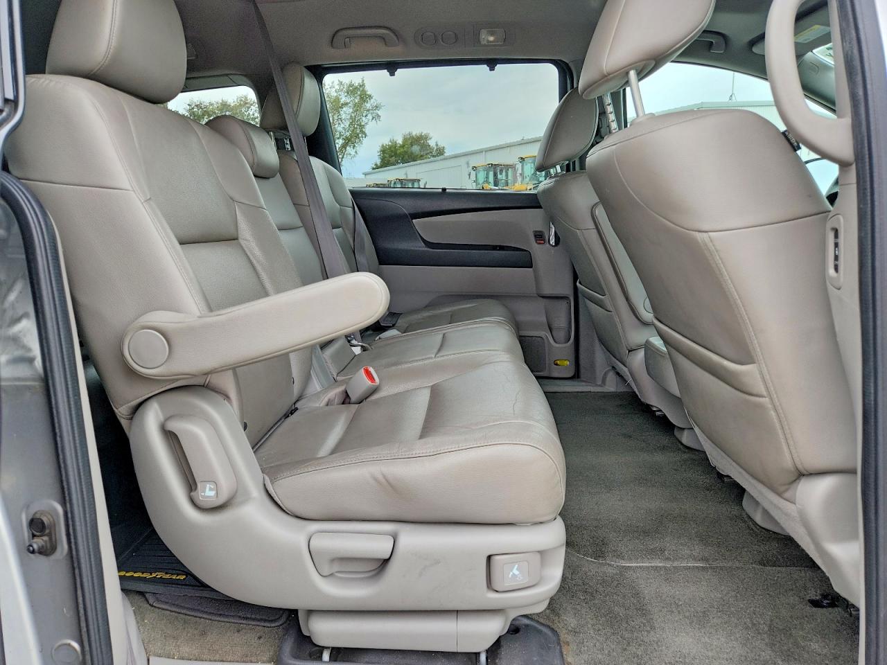 2015 Honda Odyssey Exl Silver vin: 5FNRL5H62FB053295