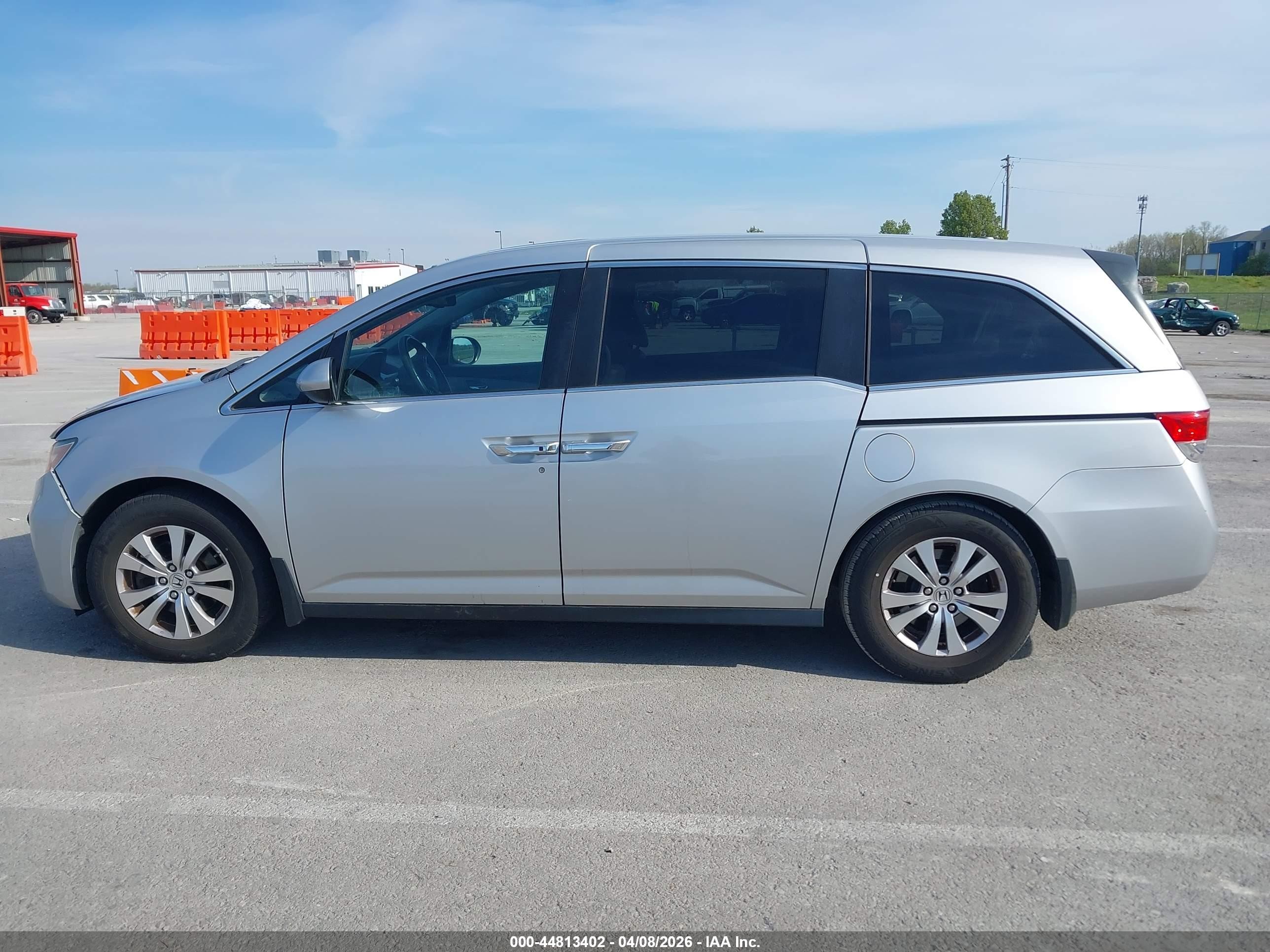 2015 Honda Odyssey Ex-l Silver vin: 5FNRL5H62FB055340