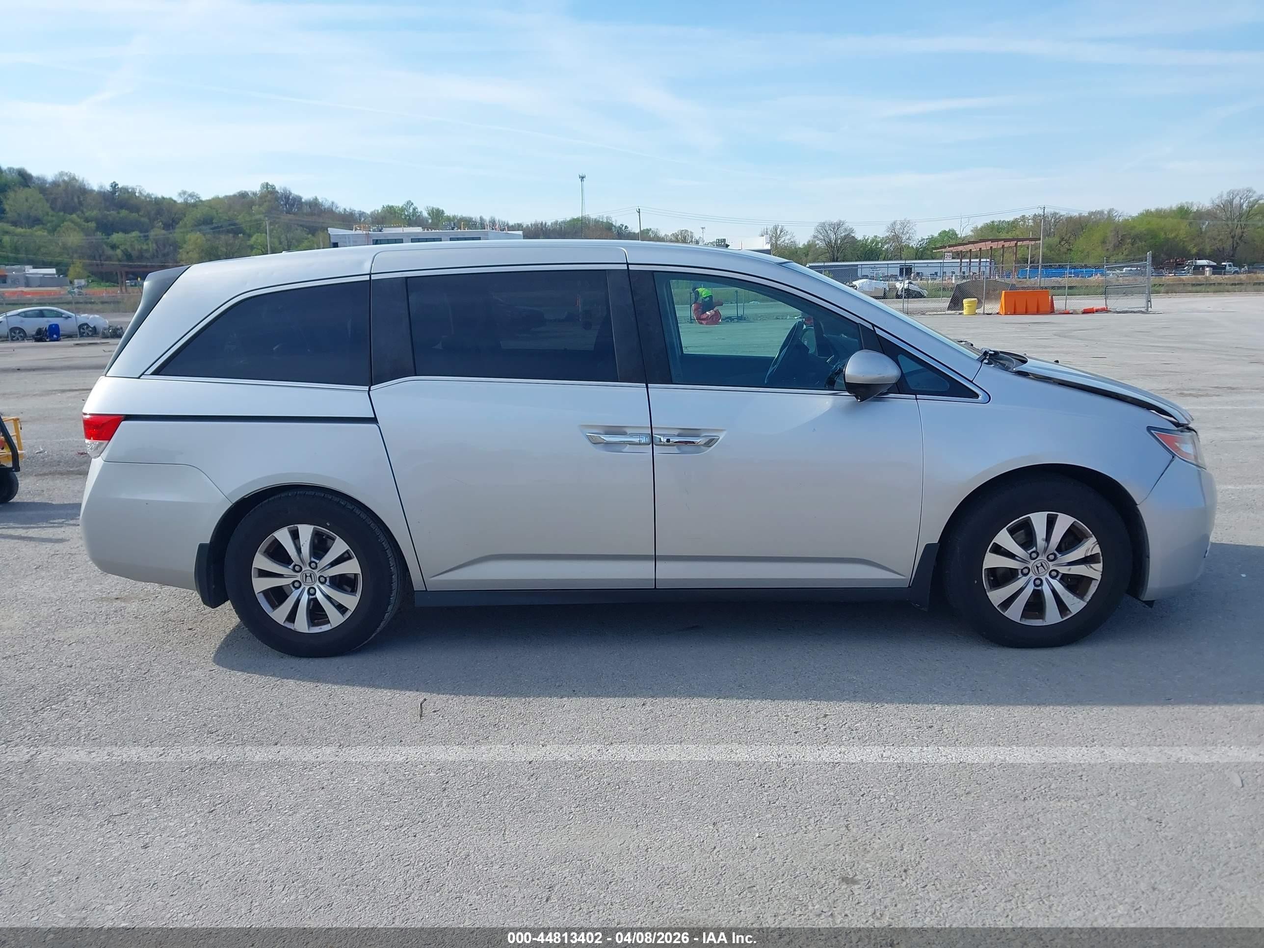 2015 Honda Odyssey Ex-l Silver vin: 5FNRL5H62FB055340