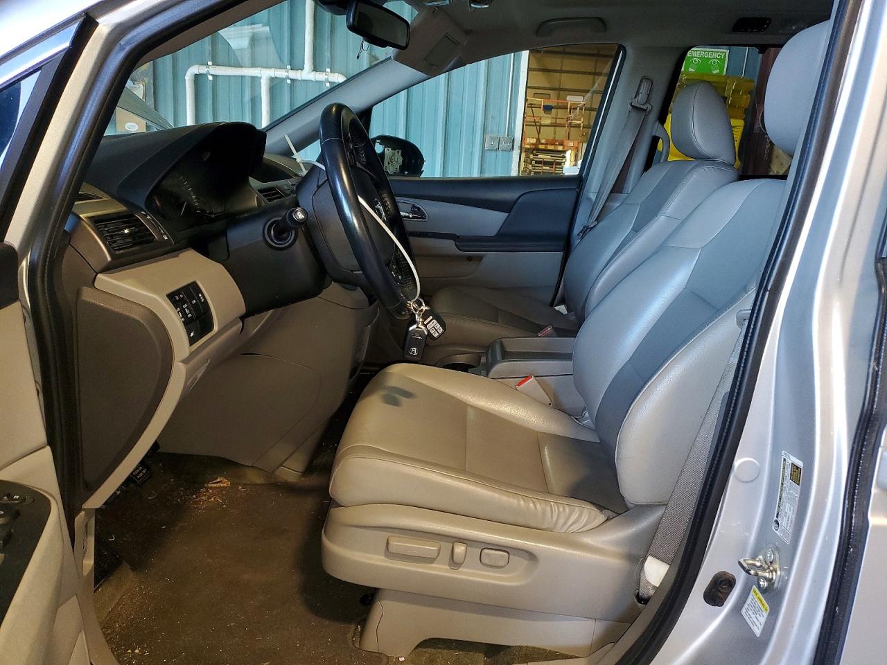 2015 Honda Odyssey Exl Серебряный vin: 5FNRL5H62FB080013
