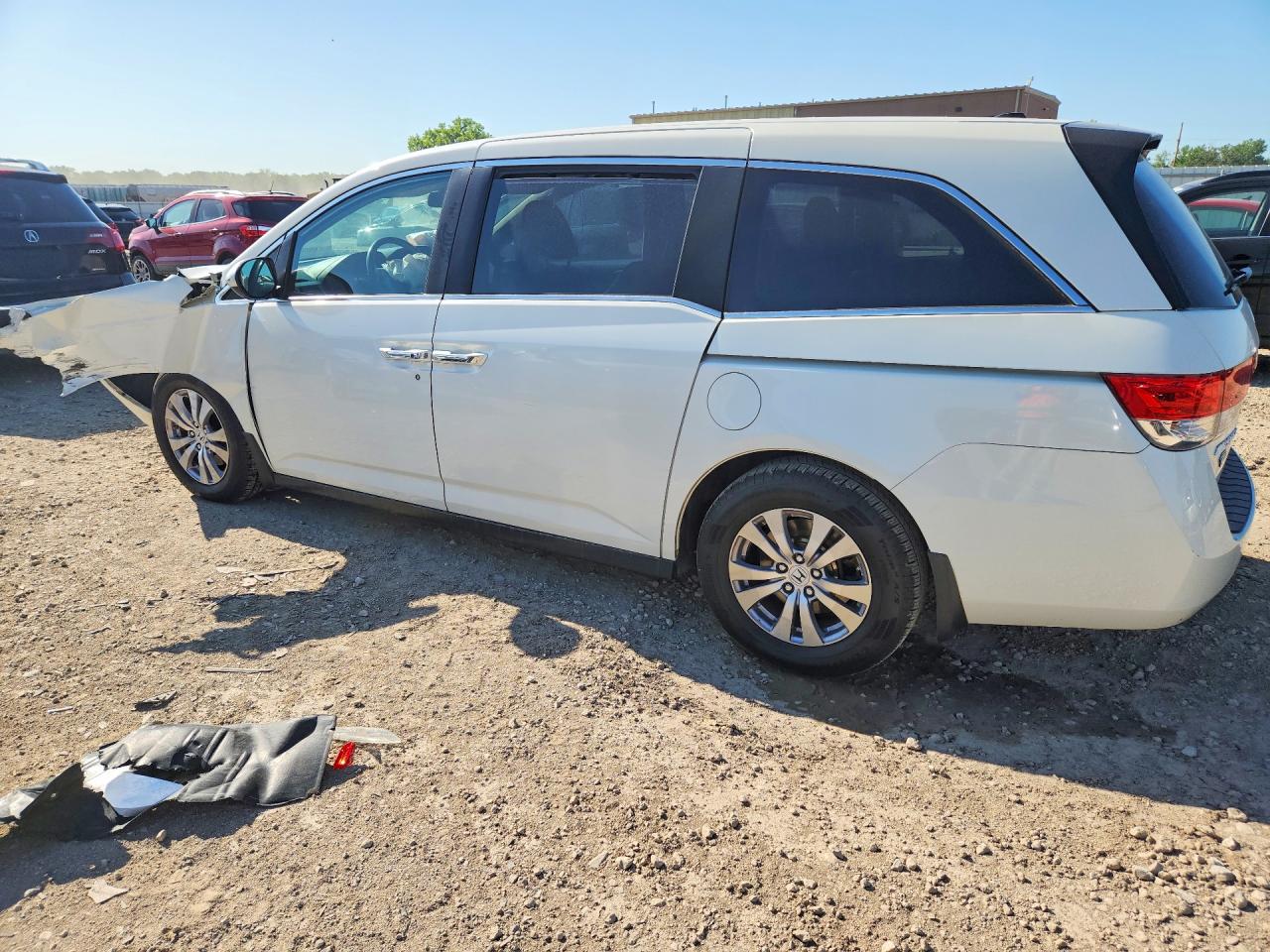 2015 Honda Odyssey Exl White vin: 5FNRL5H62FB104813