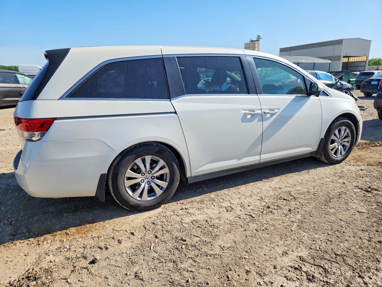 2015 Honda Odyssey Exl White vin: 5FNRL5H62FB104813