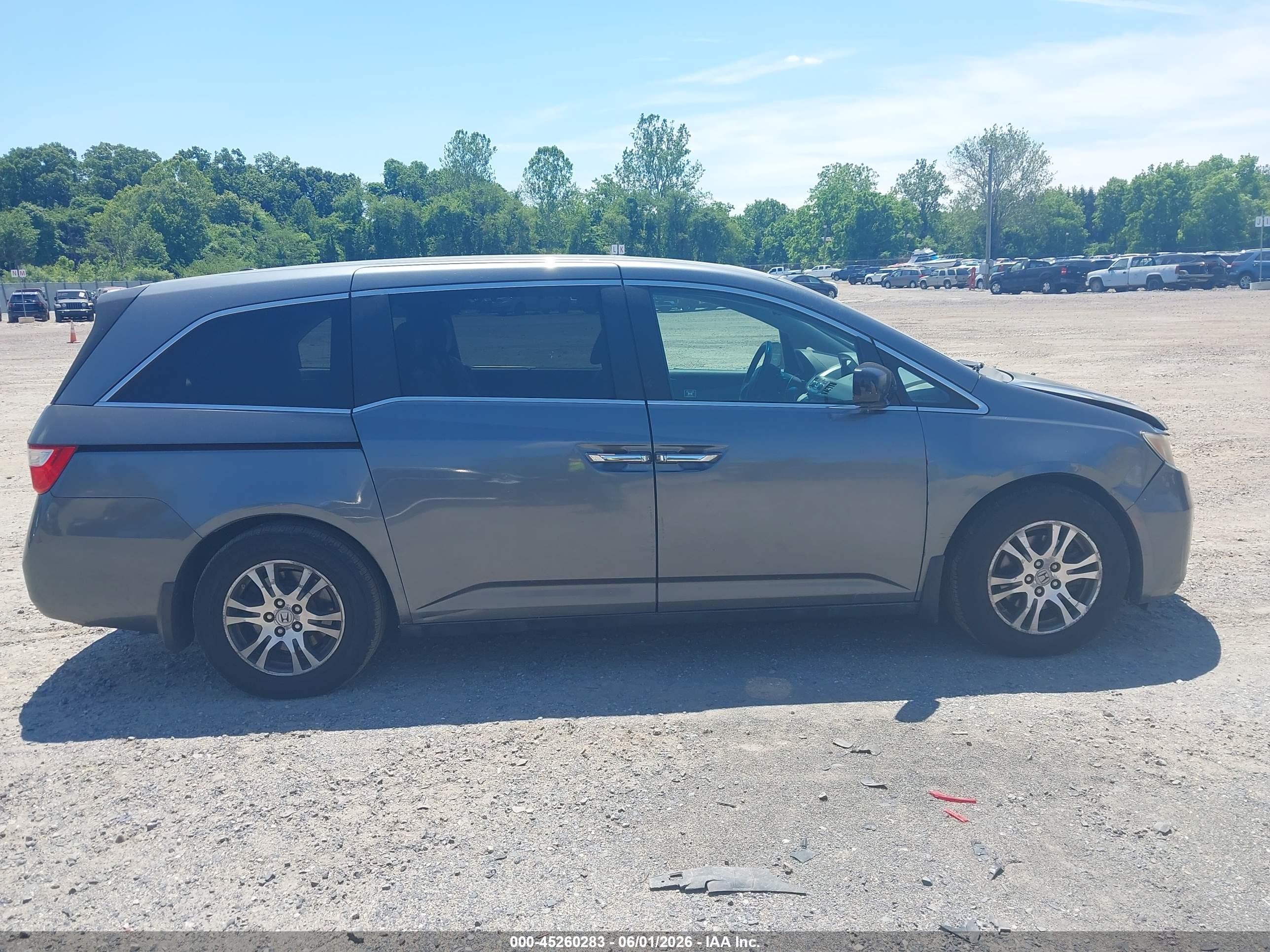 2011 Honda Odyssey Ex-l Gray vin: 5FNRL5H63BB001376