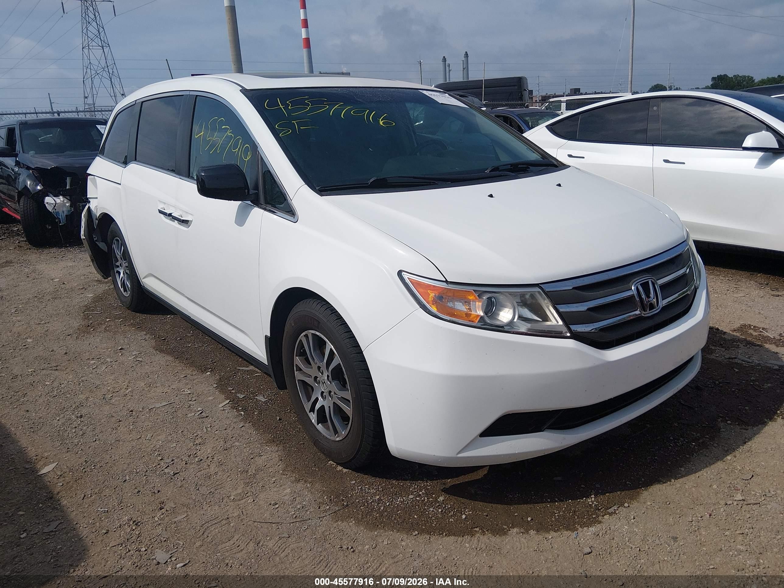 2011 Honda Odyssey Ex-l White vin: 5FNRL5H63BB019022