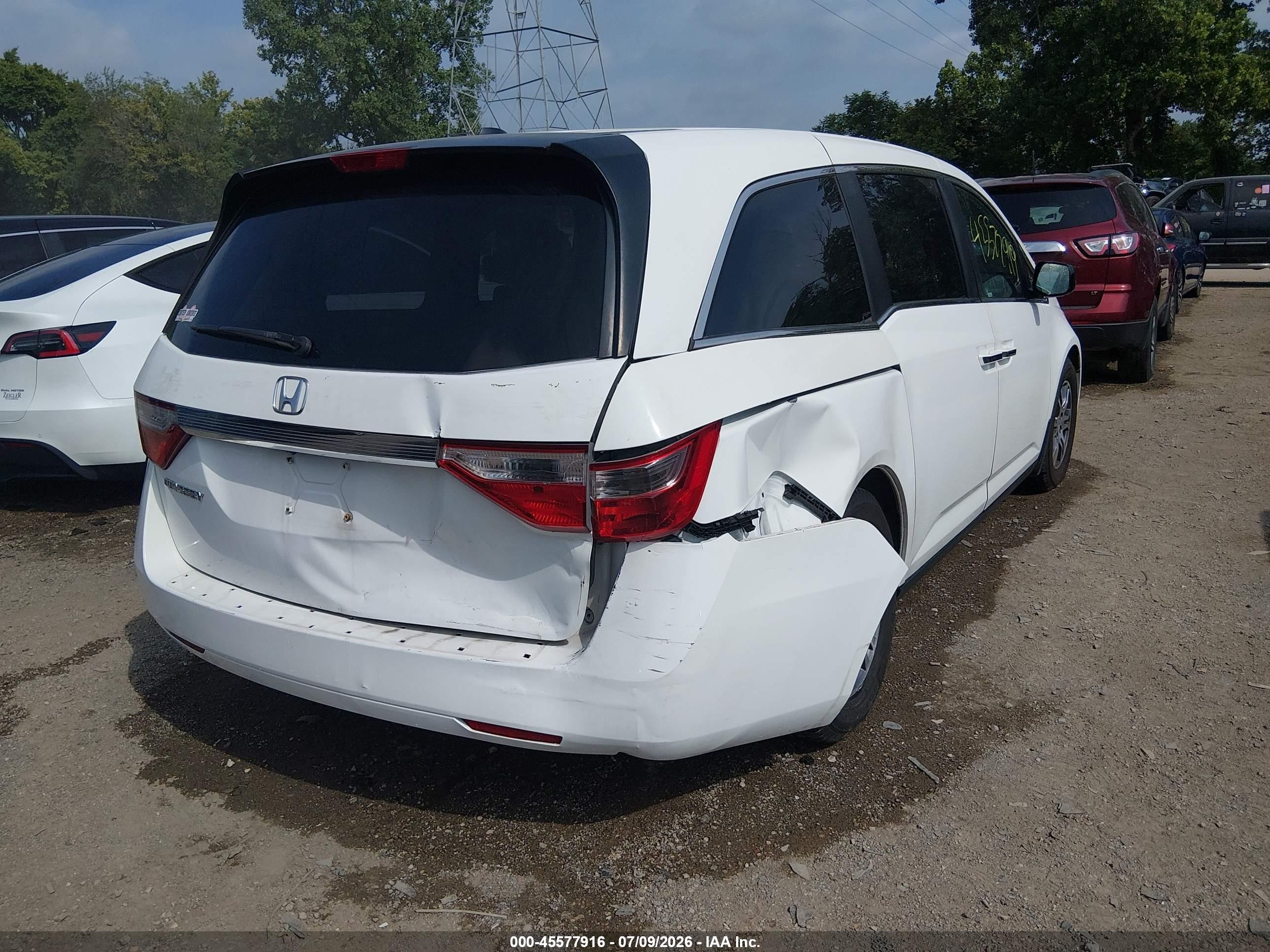 2011 Honda Odyssey Ex-l White vin: 5FNRL5H63BB019022