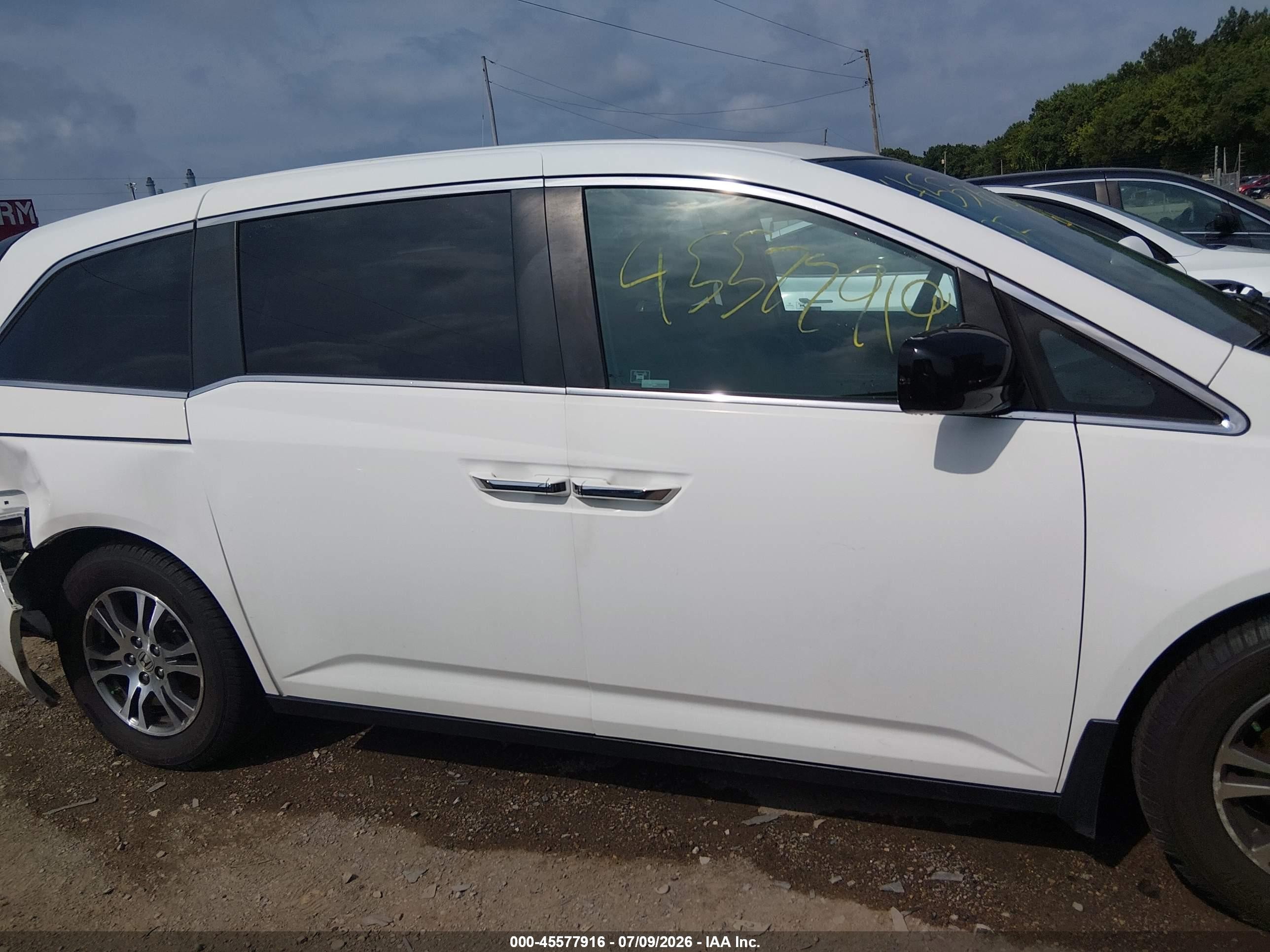 2011 Honda Odyssey Ex-l White vin: 5FNRL5H63BB019022