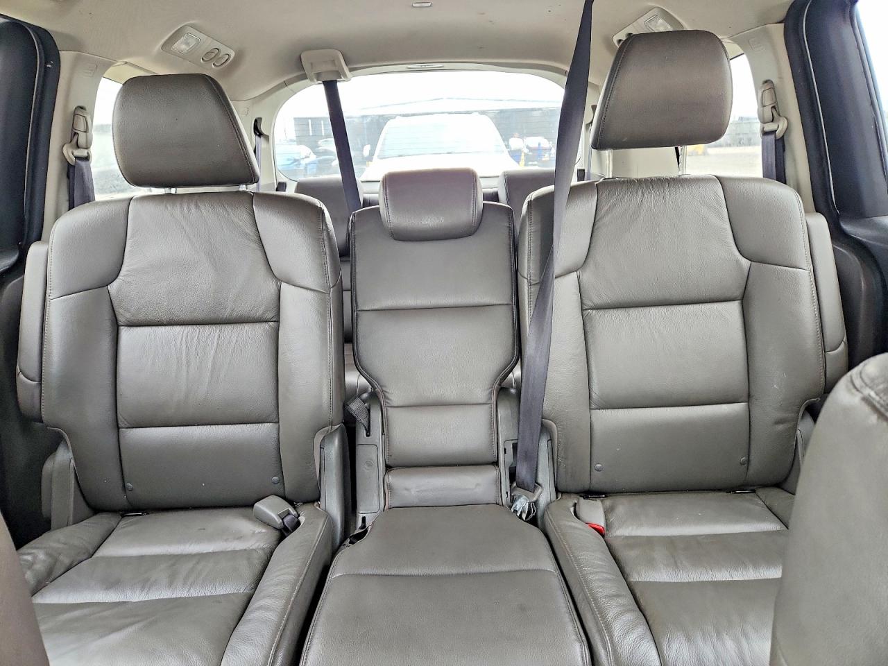 2011 Honda Odyssey Exl White vin: 5FNRL5H63BB032272