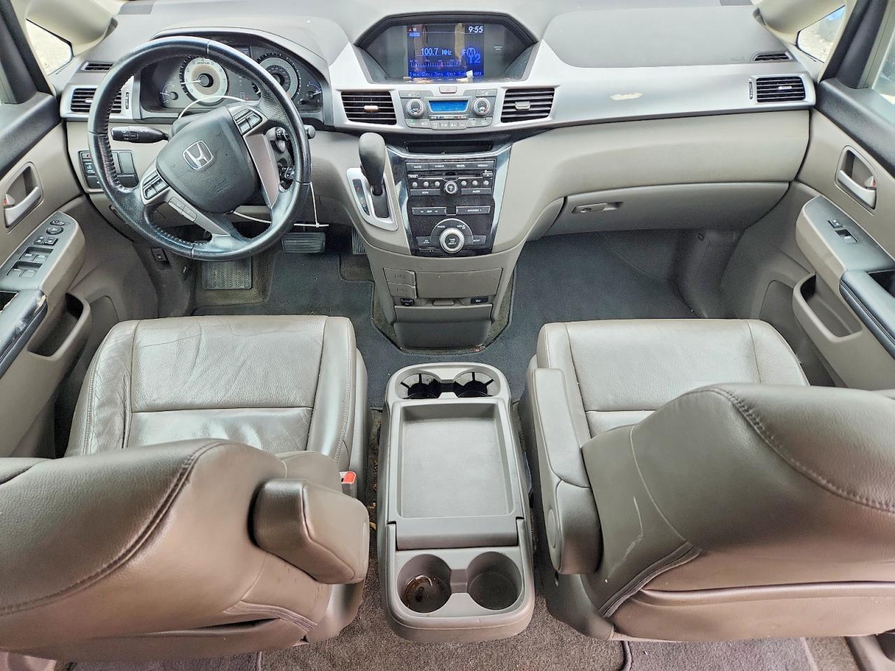 2011 Honda Odyssey Exl White vin: 5FNRL5H63BB032272