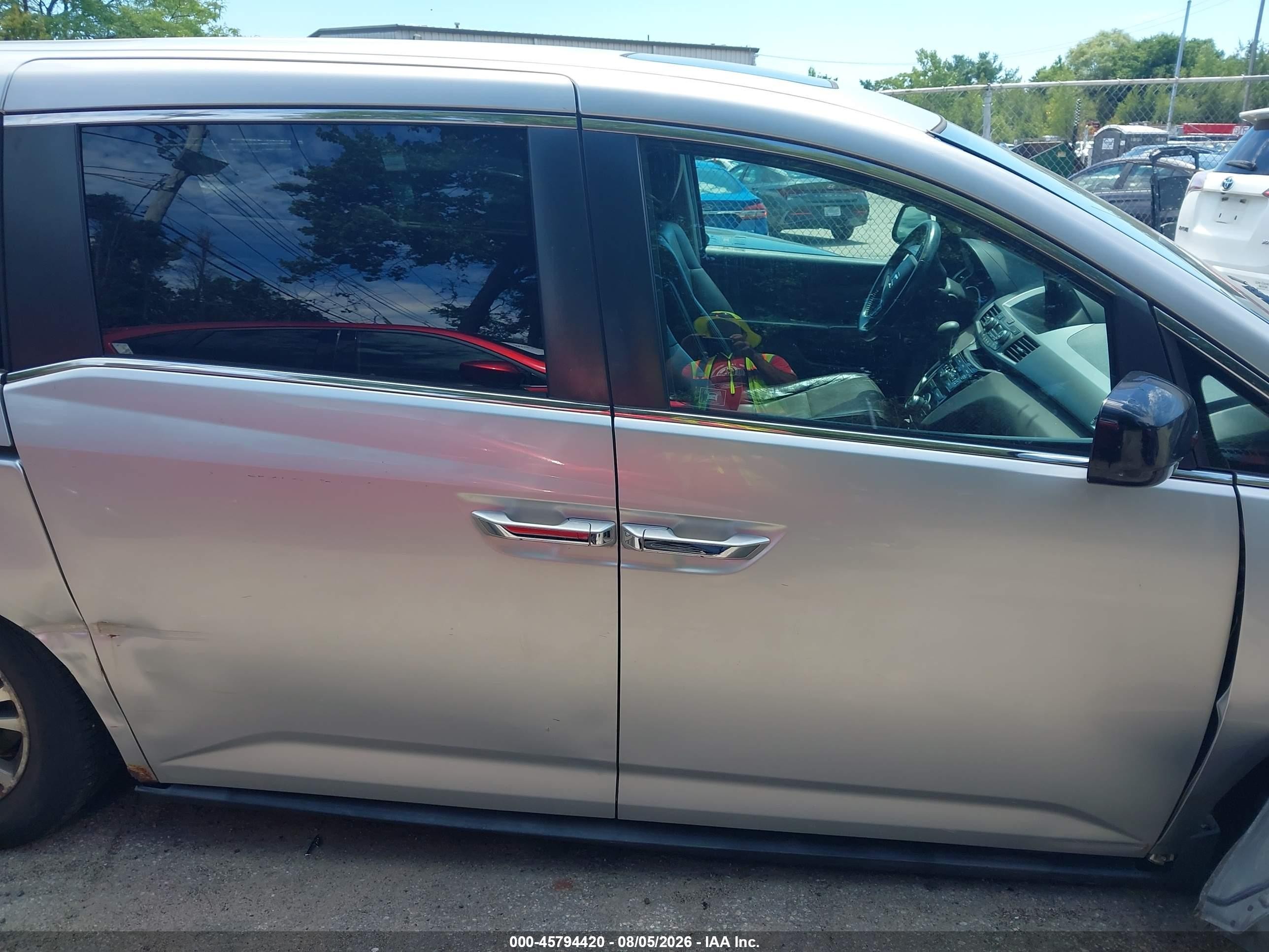 2011 Honda Odyssey Ex-l Silver vin: 5FNRL5H63BB058712