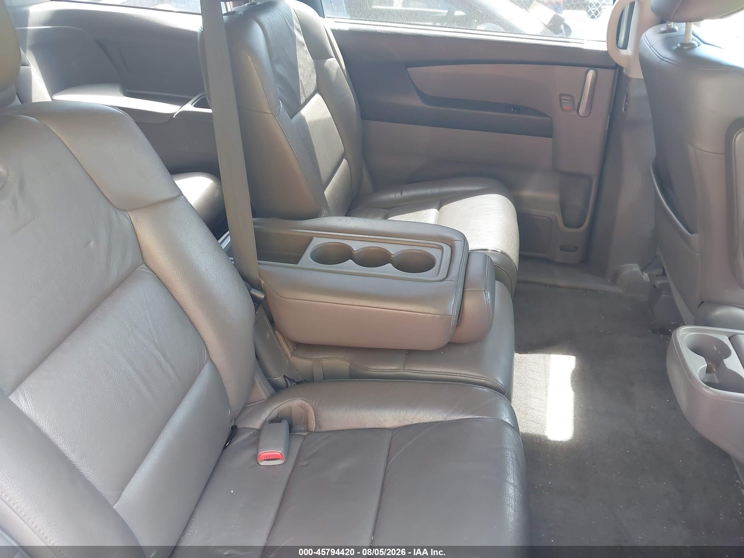 2011 Honda Odyssey Ex-l Silver vin: 5FNRL5H63BB058712