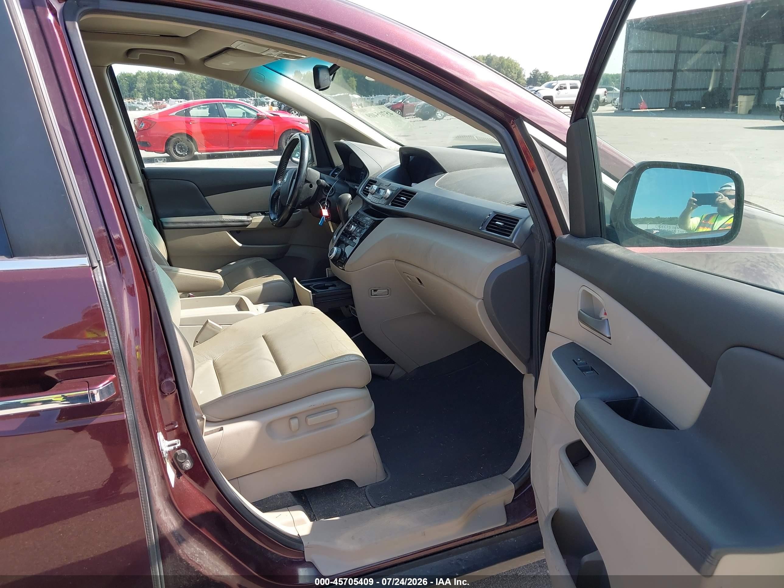 2011 Honda Odyssey Ex-l Red vin: 5FNRL5H63BB059598