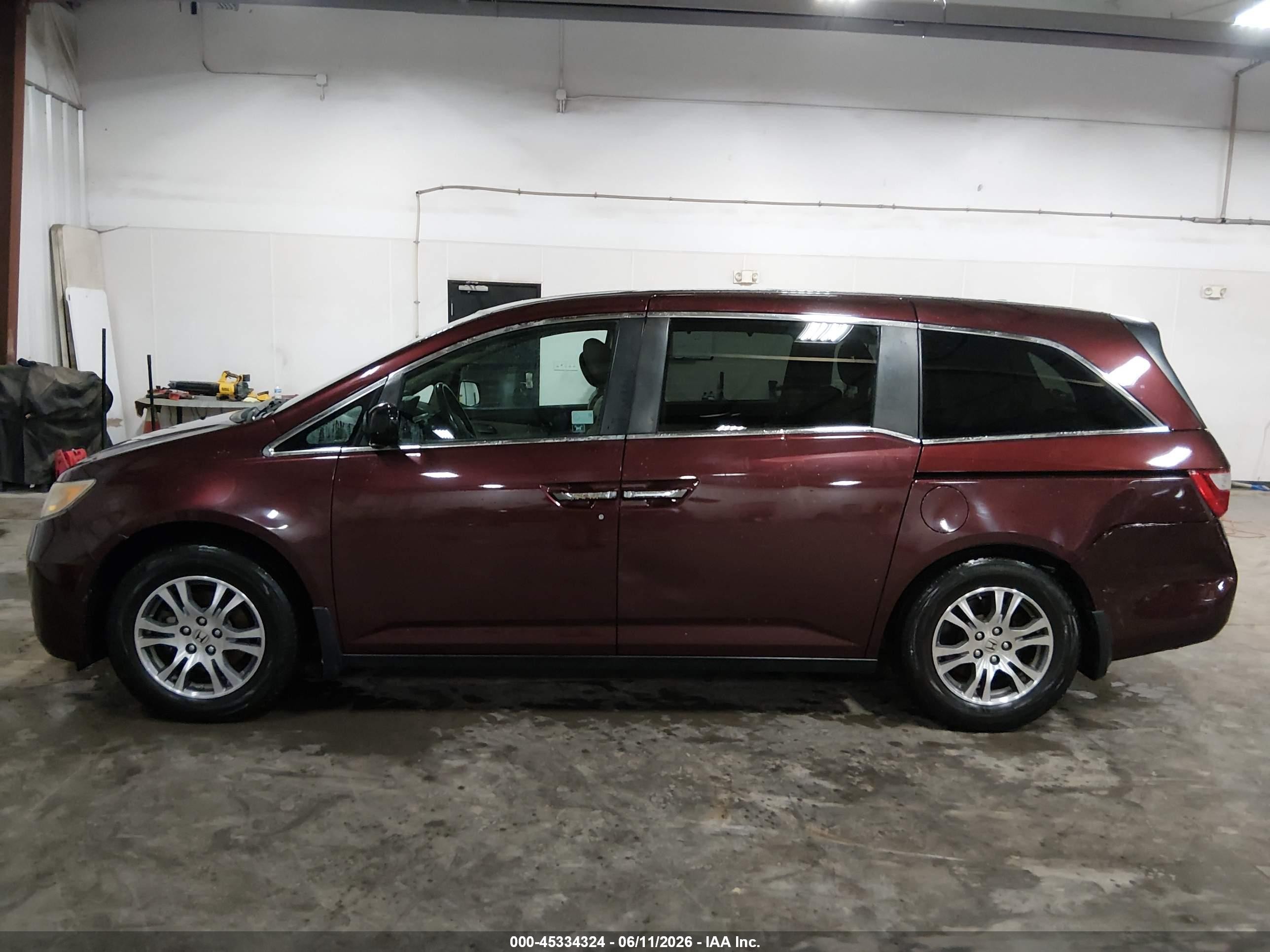 2011 Honda Odyssey Ex-l Maroon vin: 5FNRL5H63BB065398