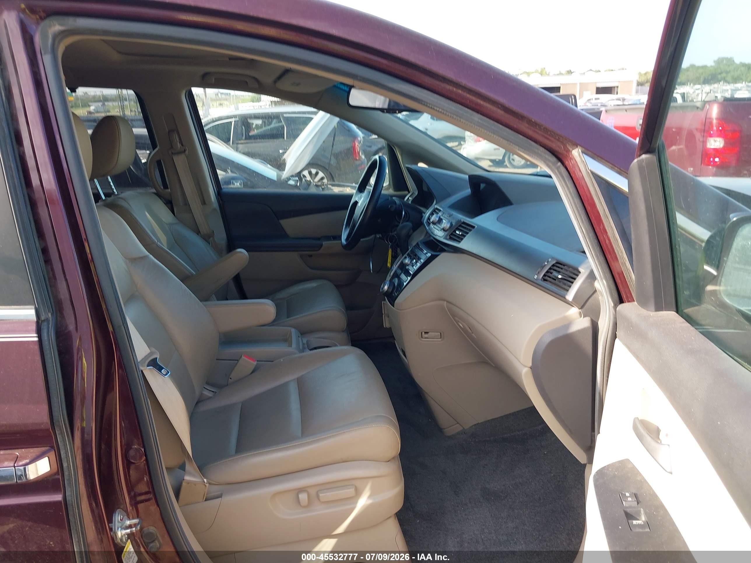 2011 Honda Odyssey Ex-l Burgundy vin: 5FNRL5H63BB074702