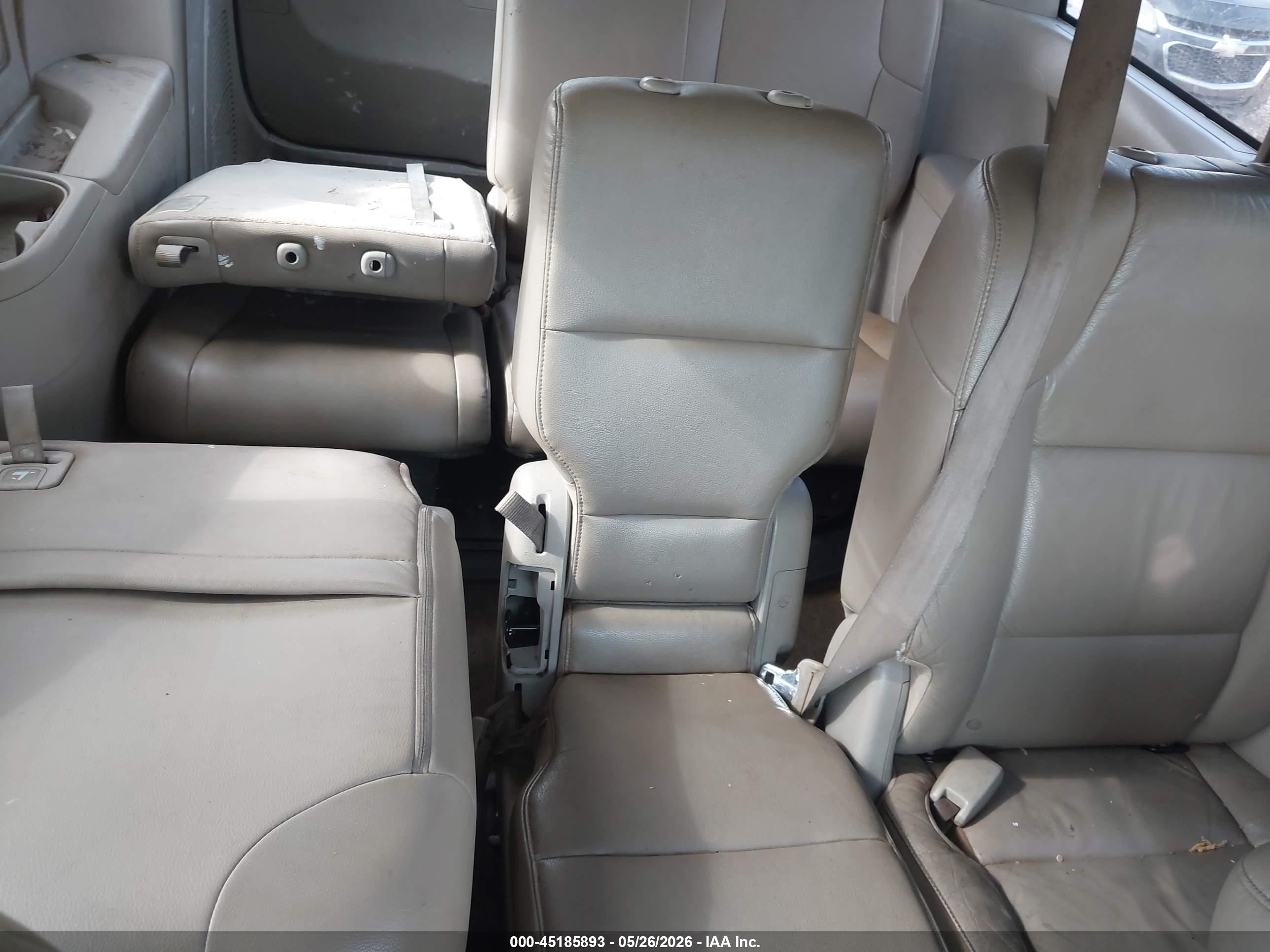 2011 Honda Odyssey Ex-l White vin: 5FNRL5H63BB084601