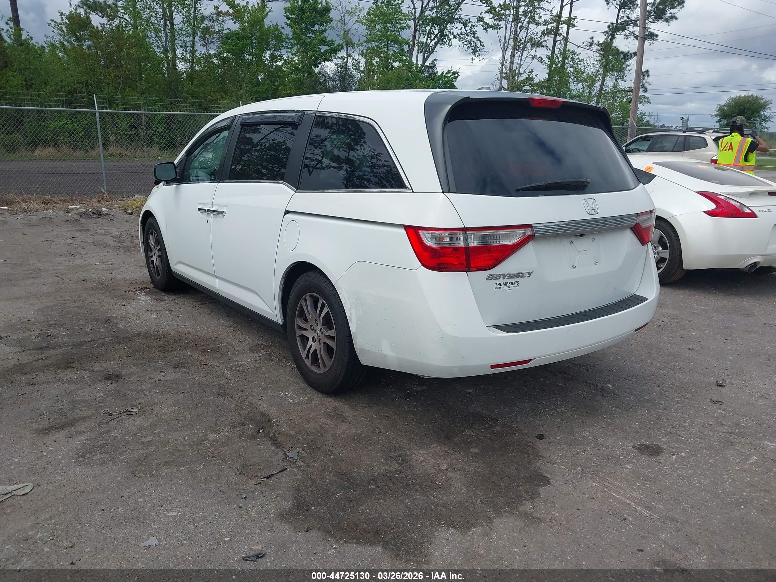2012 Honda Odyssey Ex-l White vin: 5FNRL5H63CB051728
