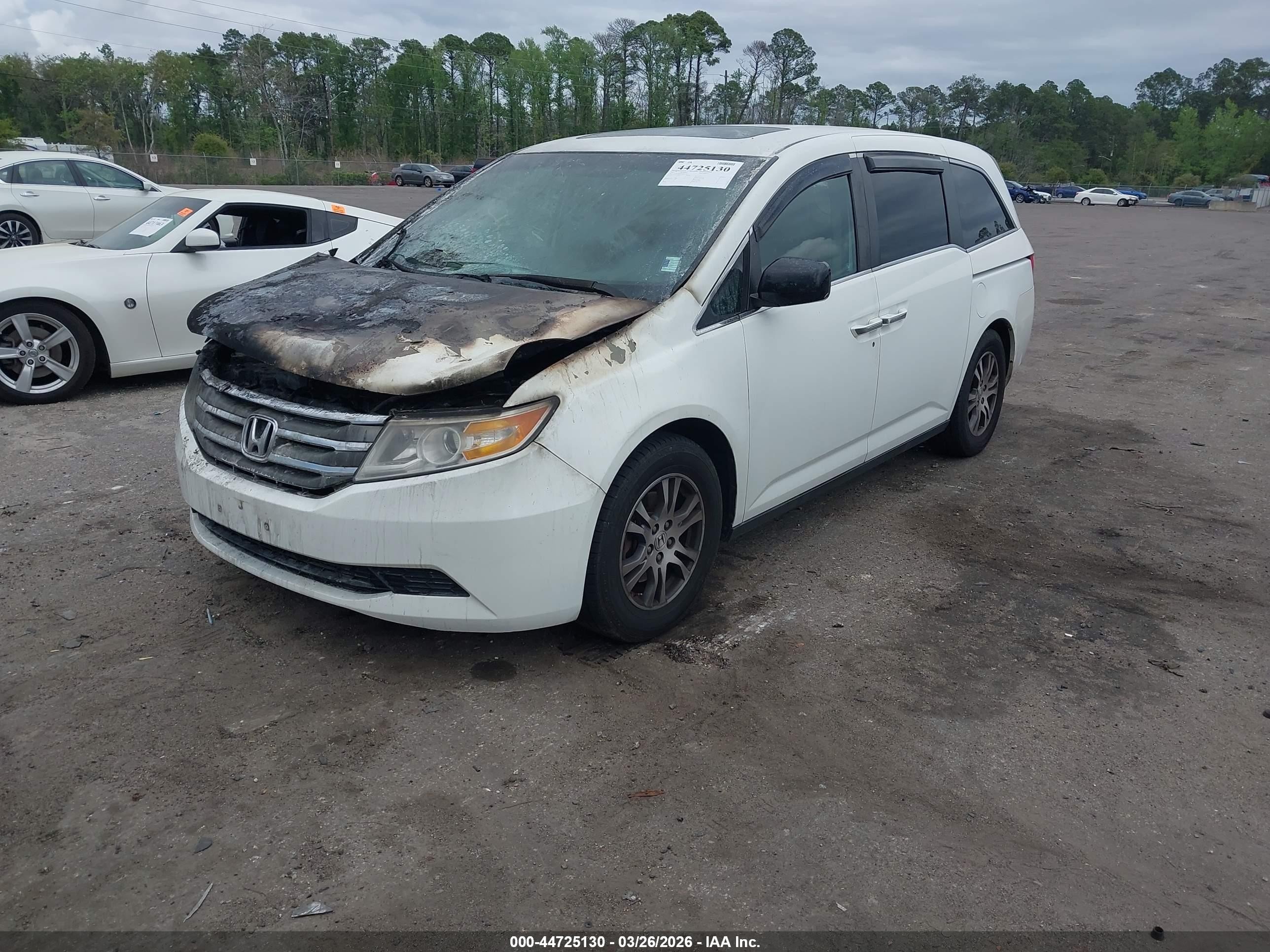 2012 Honda Odyssey Ex-l White vin: 5FNRL5H63CB051728