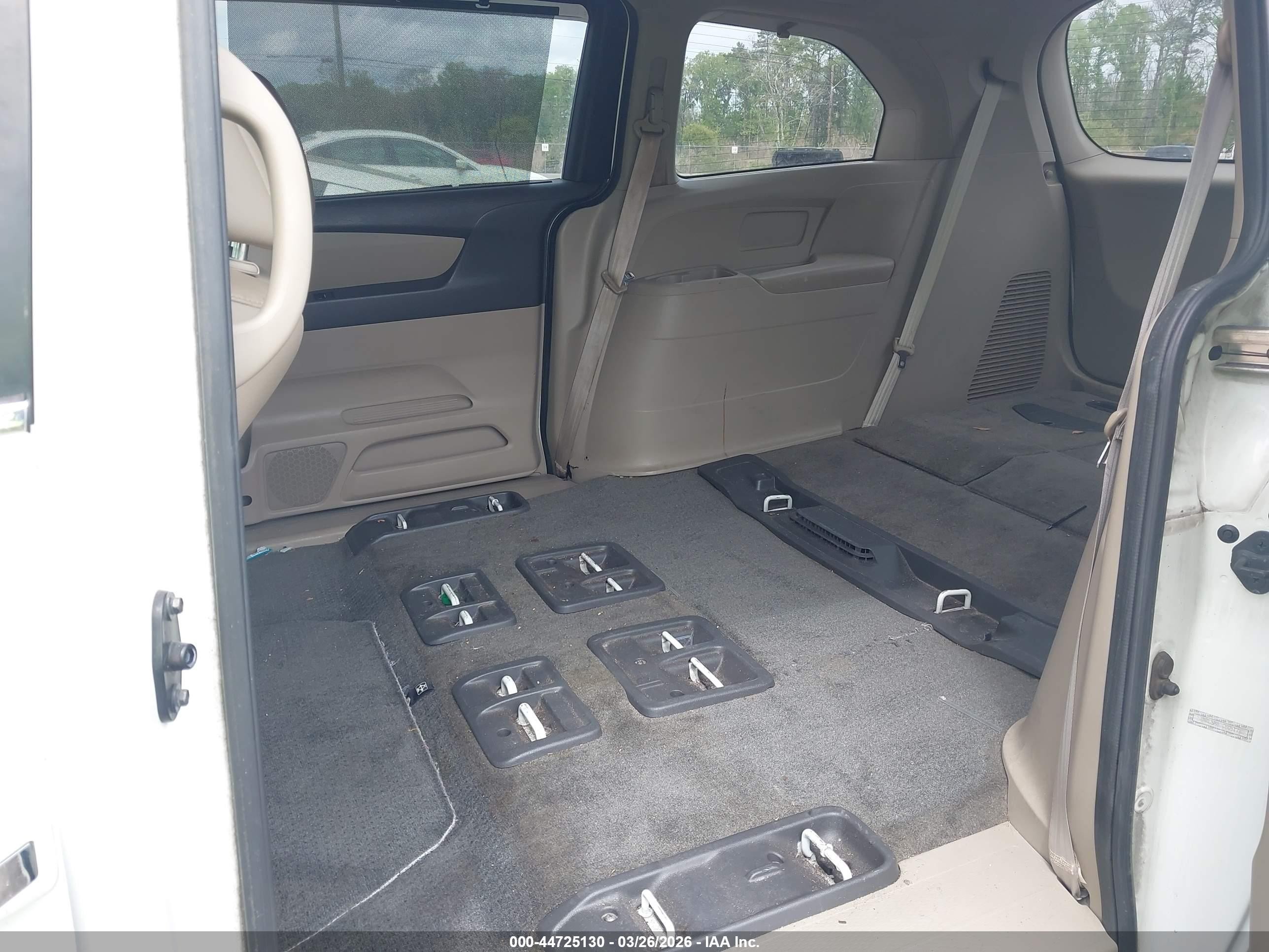 2012 Honda Odyssey Ex-l White vin: 5FNRL5H63CB051728