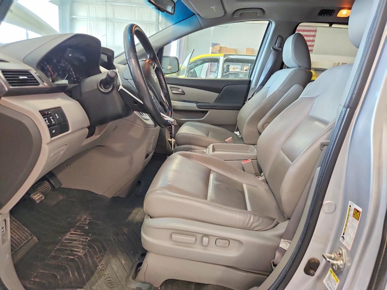 2012 Honda Odyssey Exl Gray vin: 5FNRL5H63CB061739