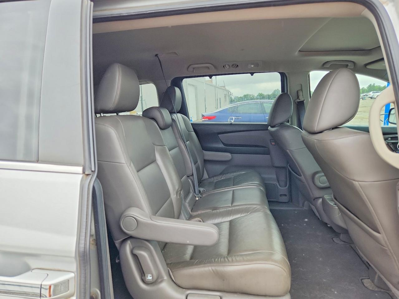 2012 Honda Odyssey Exl Silver vin: 5FNRL5H63CB069890