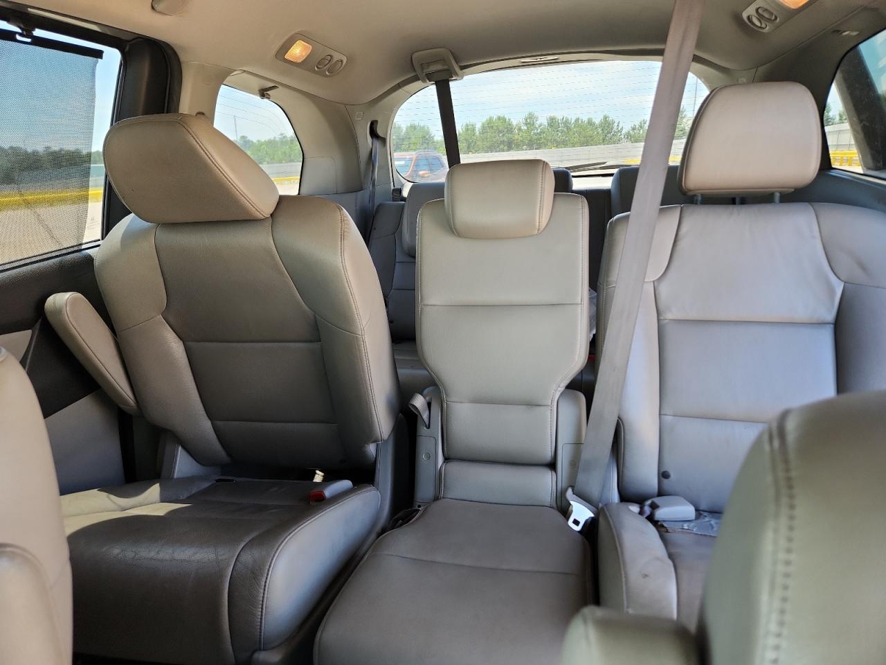2012 Honda Odyssey Exl Silver vin: 5FNRL5H63CB110809