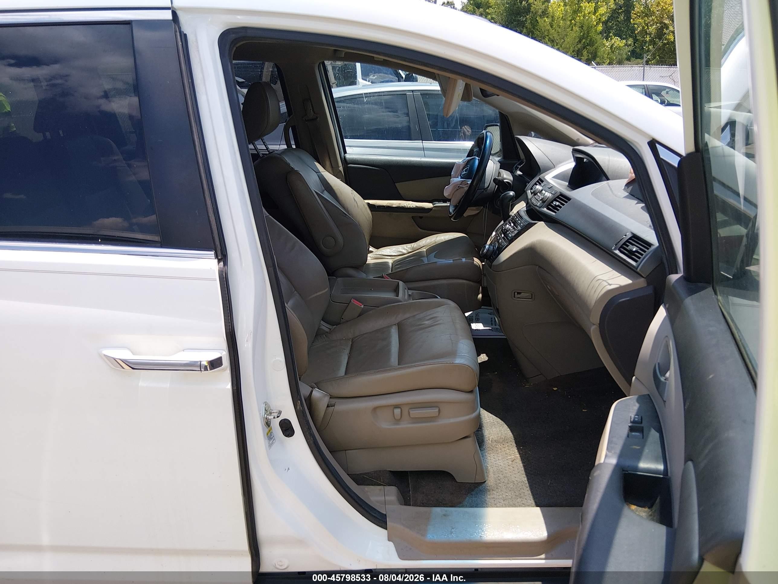 2013 Honda Odyssey Ex-l White vin: 5FNRL5H63DB037491
