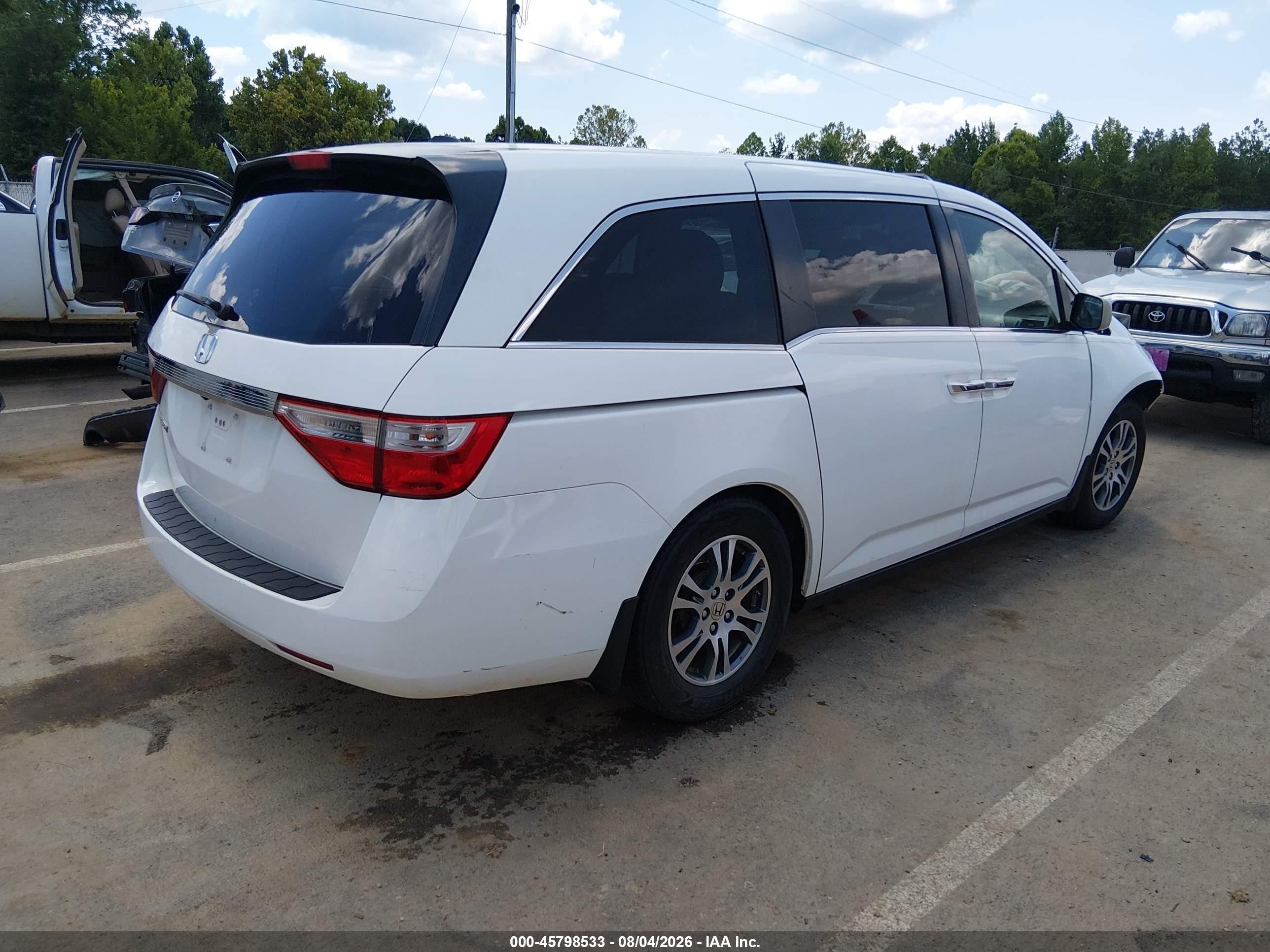 2013 Honda Odyssey Ex-l White vin: 5FNRL5H63DB037491