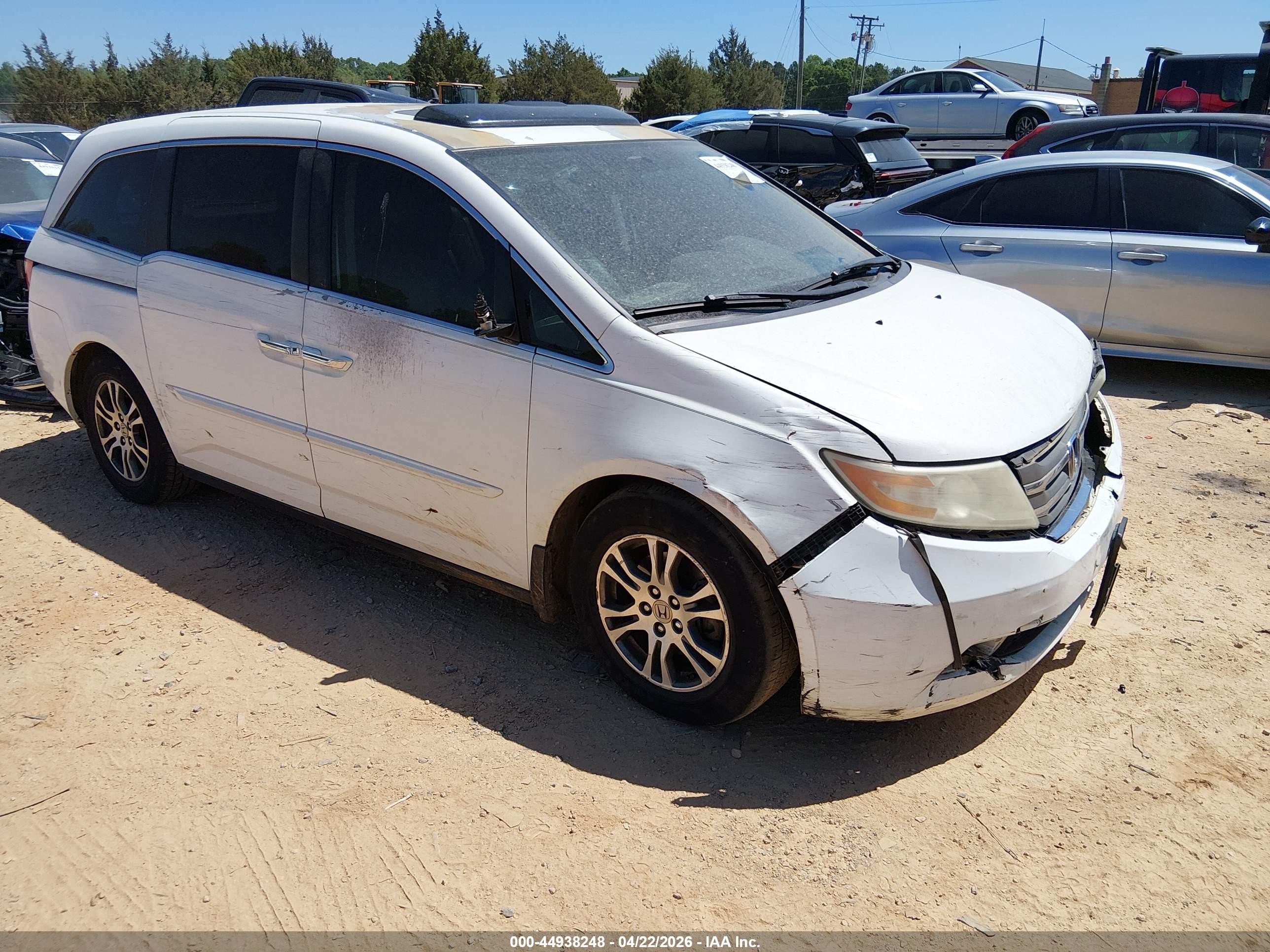 2013 Honda Odyssey Ex-l White vin: 5FNRL5H63DB053934