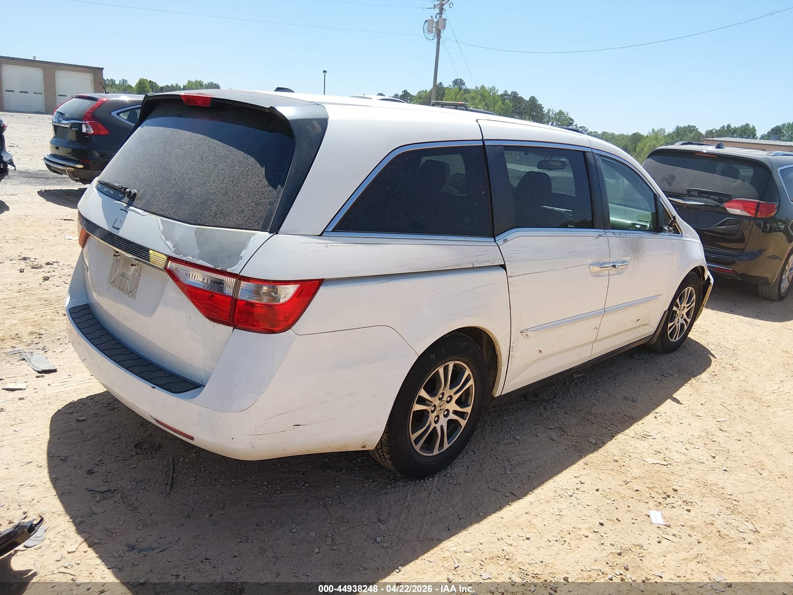 2013 Honda Odyssey Ex-l White vin: 5FNRL5H63DB053934