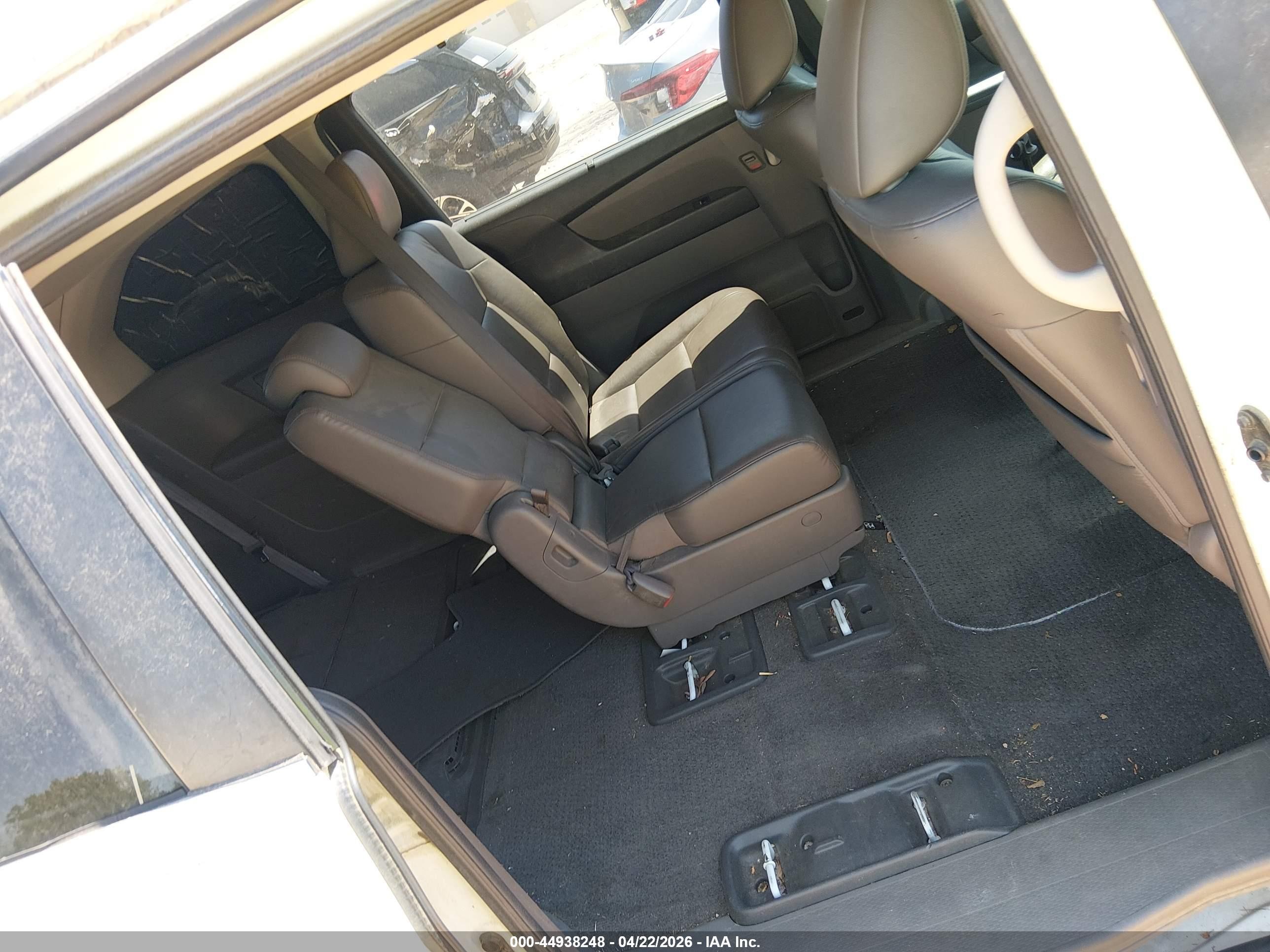 2013 Honda Odyssey Ex-l White vin: 5FNRL5H63DB053934