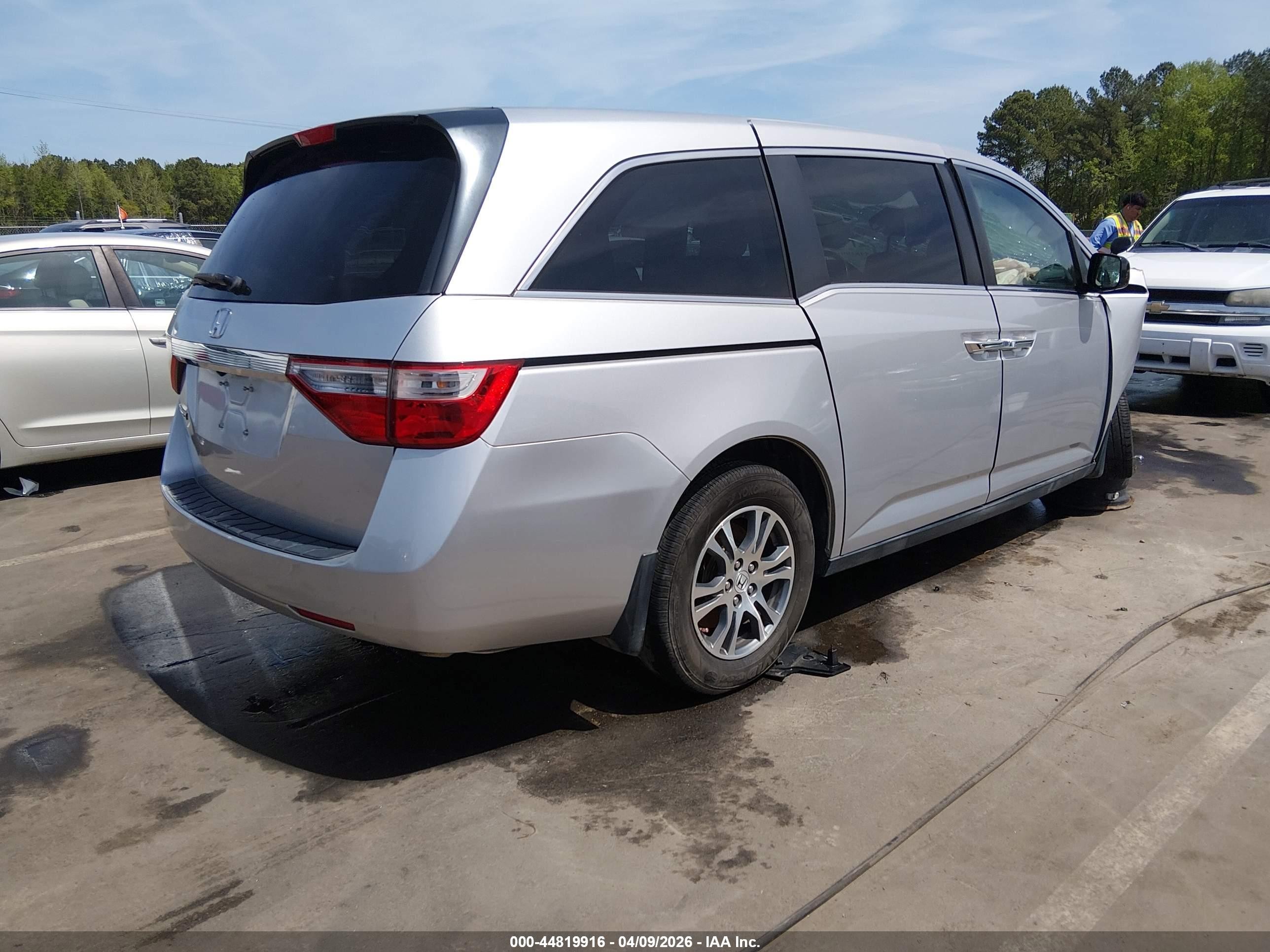 2013 Honda Odyssey Ex-l Silver vin: 5FNRL5H63DB067154