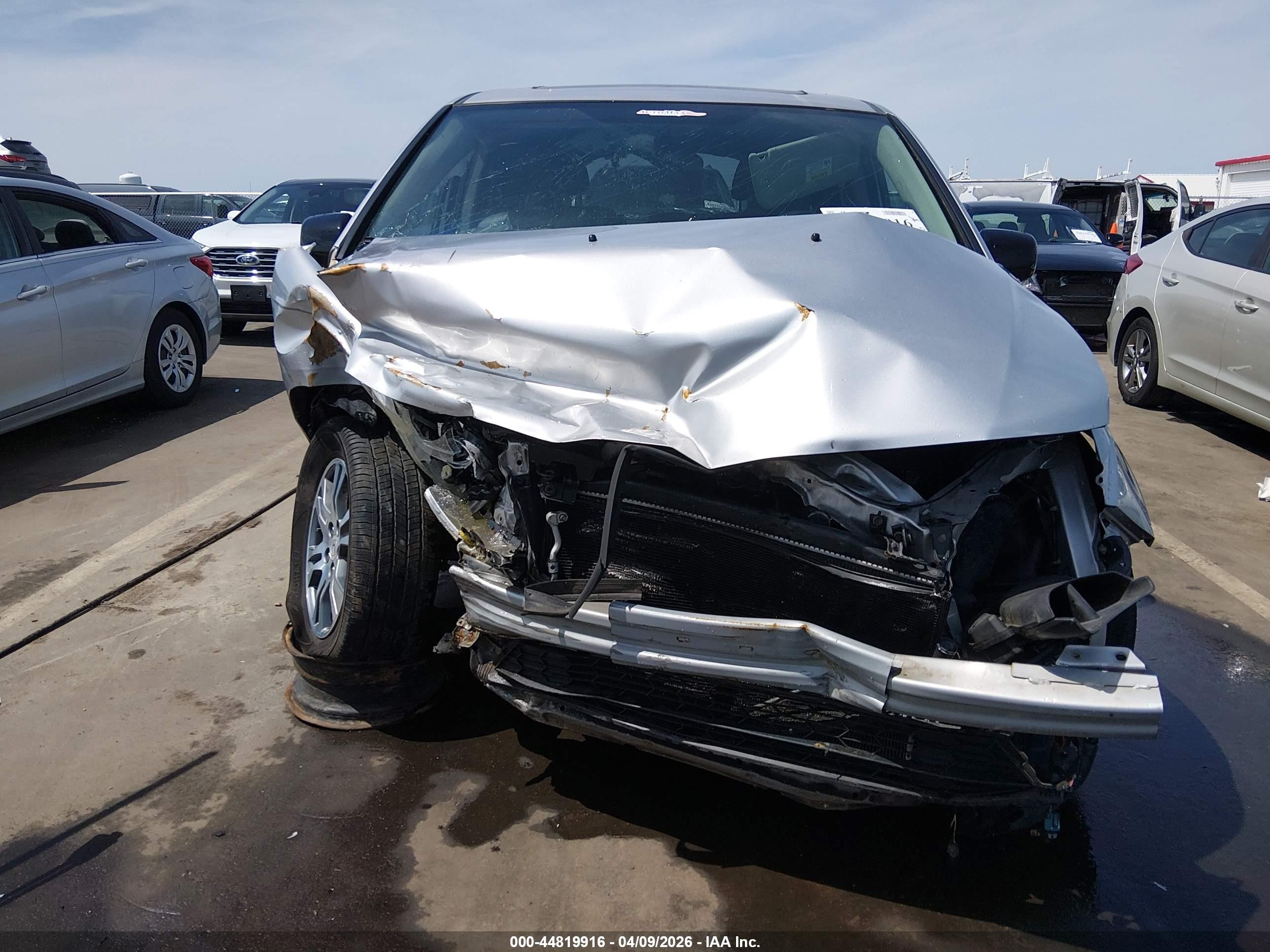 2013 Honda Odyssey Ex-l Silver vin: 5FNRL5H63DB067154