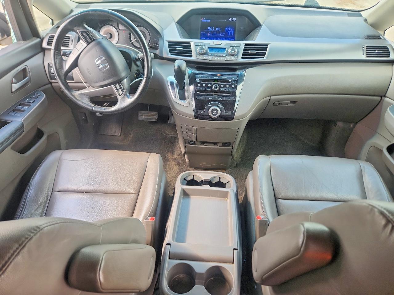 2013 Honda Odyssey Exl White vin: 5FNRL5H63DB090319