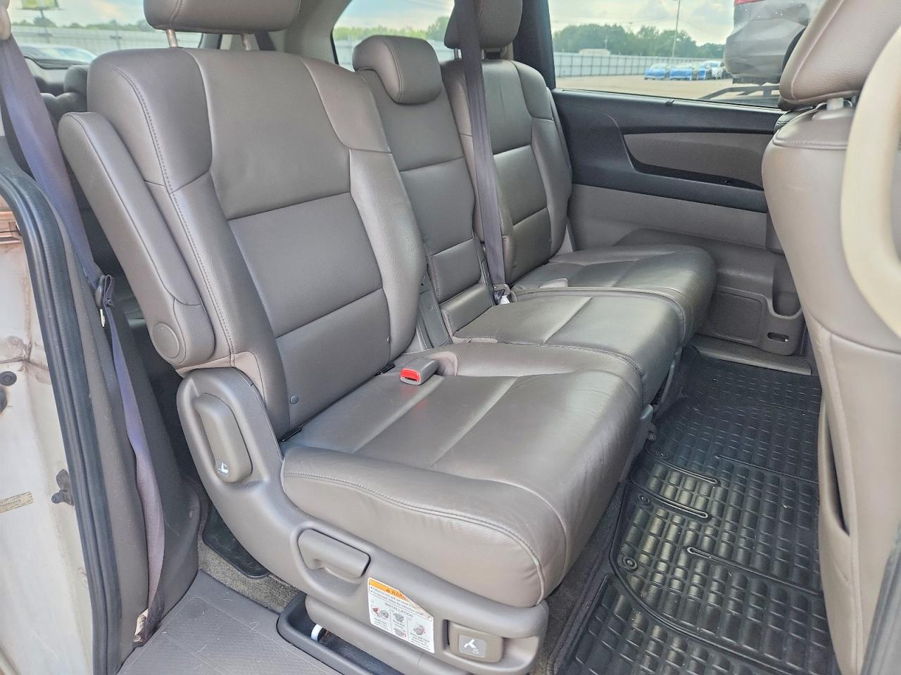 2013 Honda Odyssey Exl White vin: 5FNRL5H63DB090319