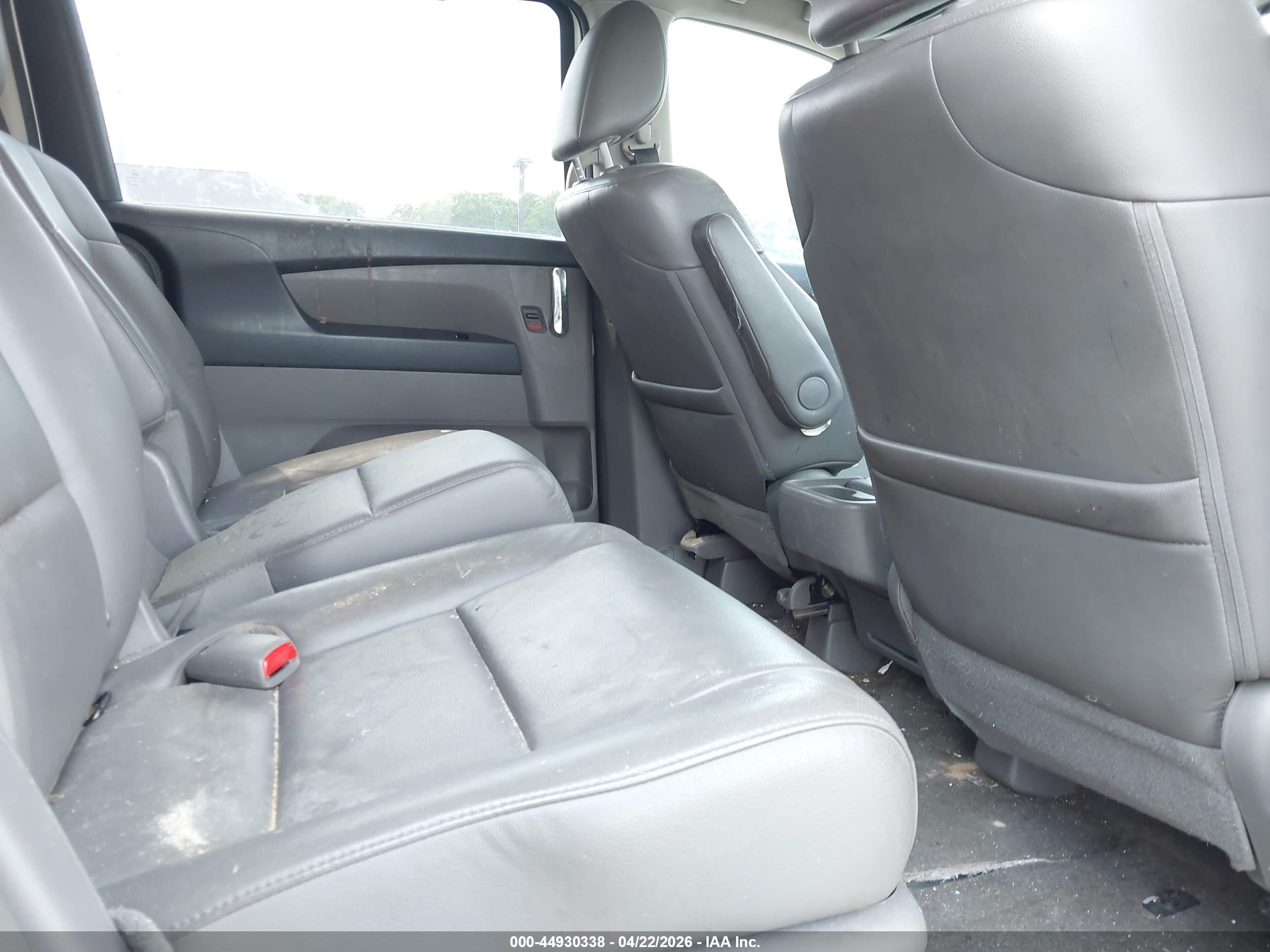 2014 Honda Odyssey Ex-l White vin: 5FNRL5H63EB072548