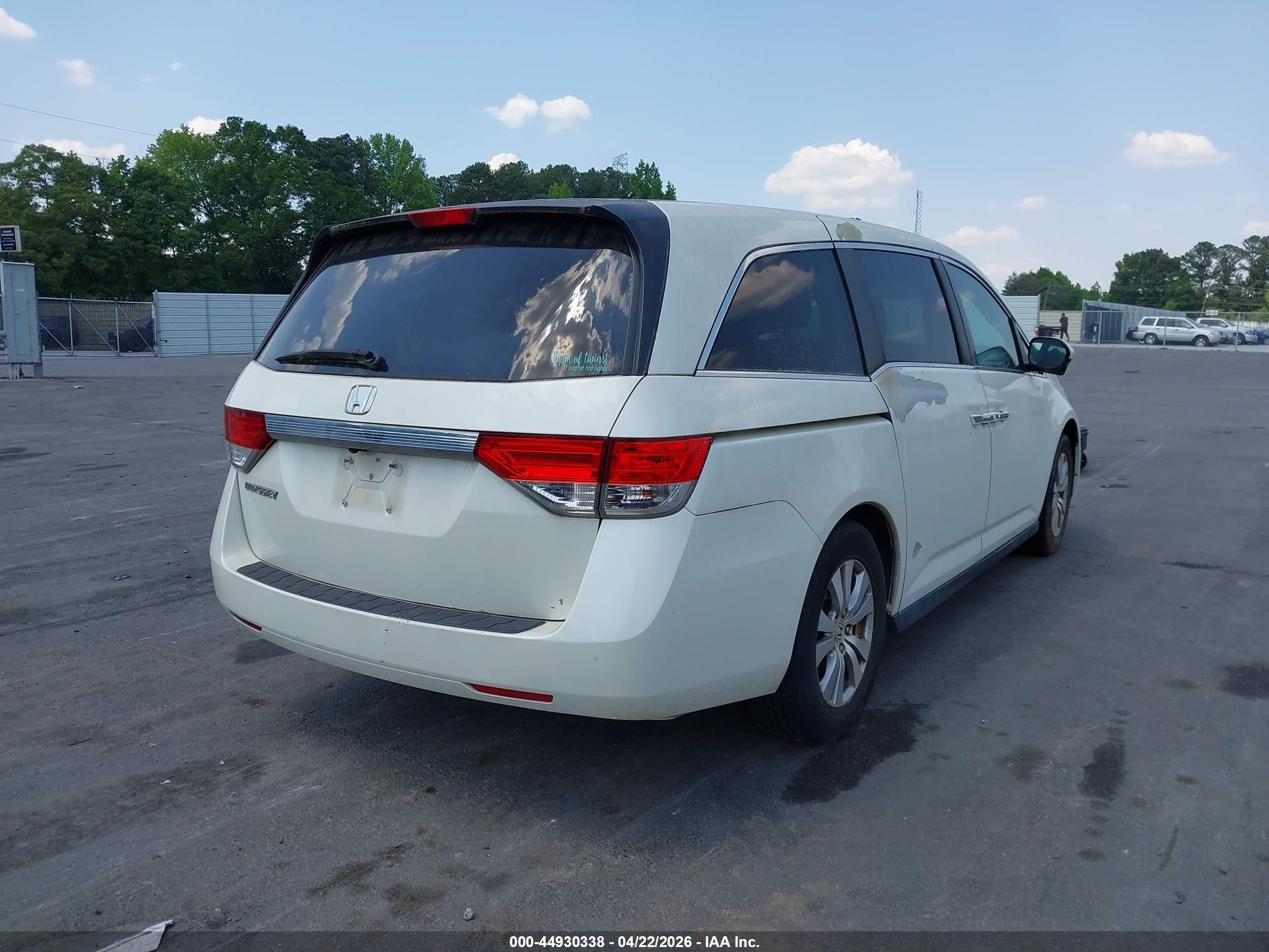 2014 Honda Odyssey Ex-l White vin: 5FNRL5H63EB072548