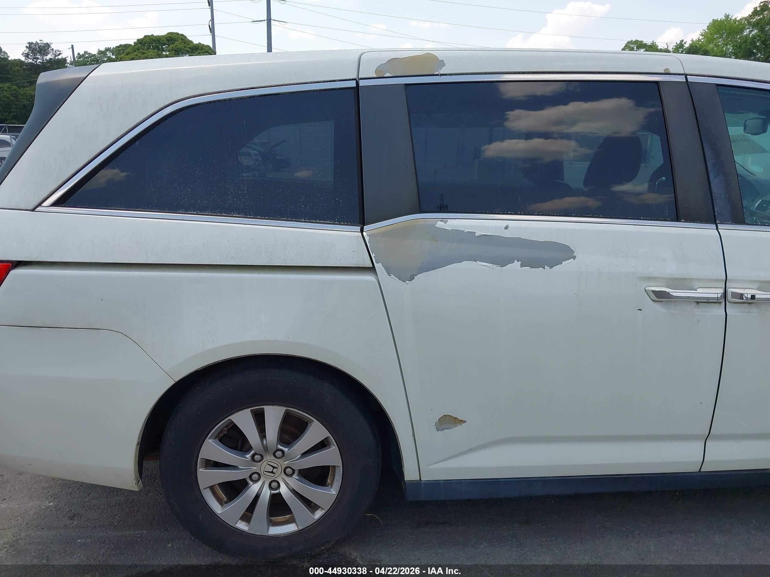 2014 Honda Odyssey Ex-l White vin: 5FNRL5H63EB072548