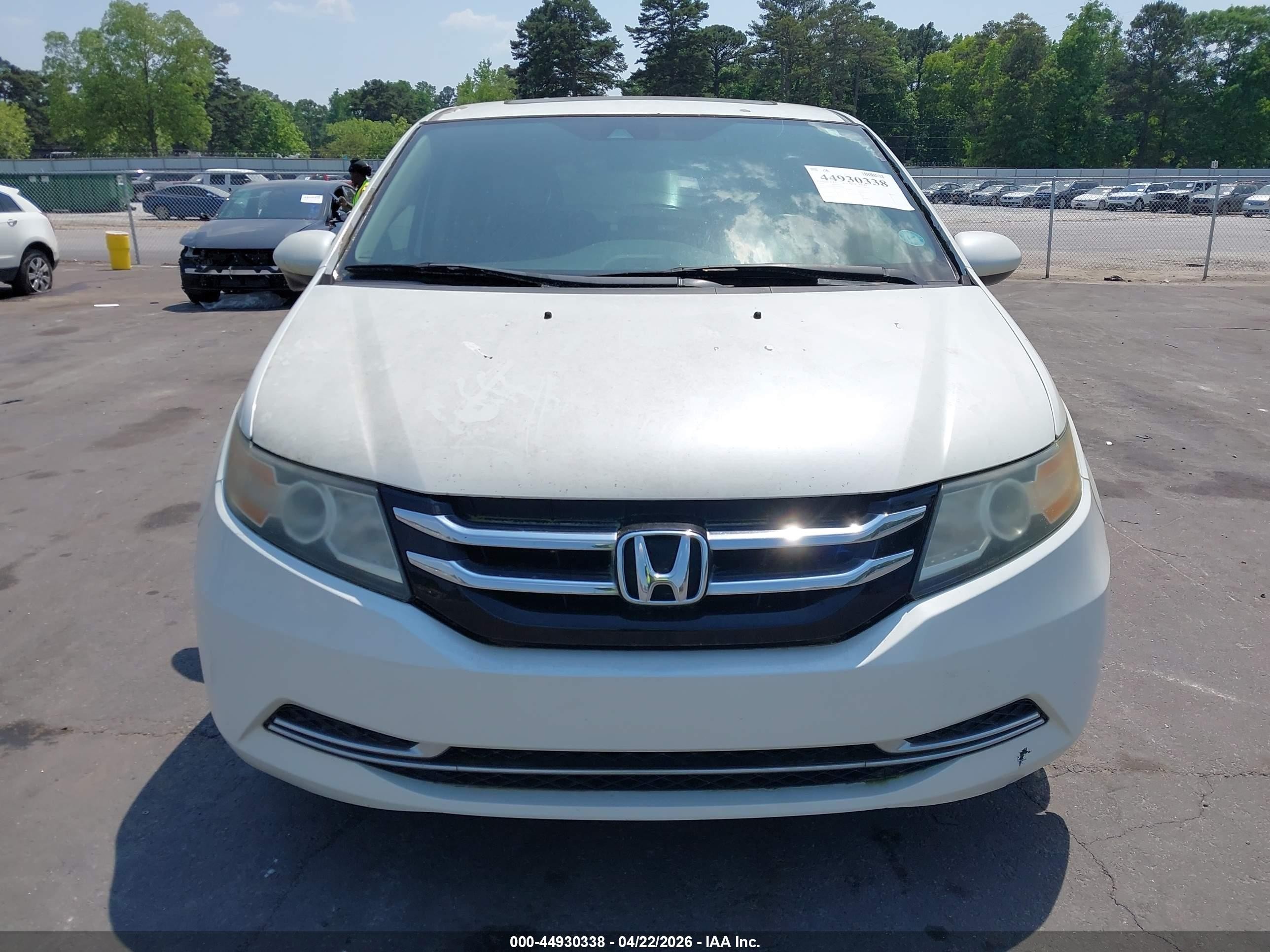 2014 Honda Odyssey Ex-l White vin: 5FNRL5H63EB072548