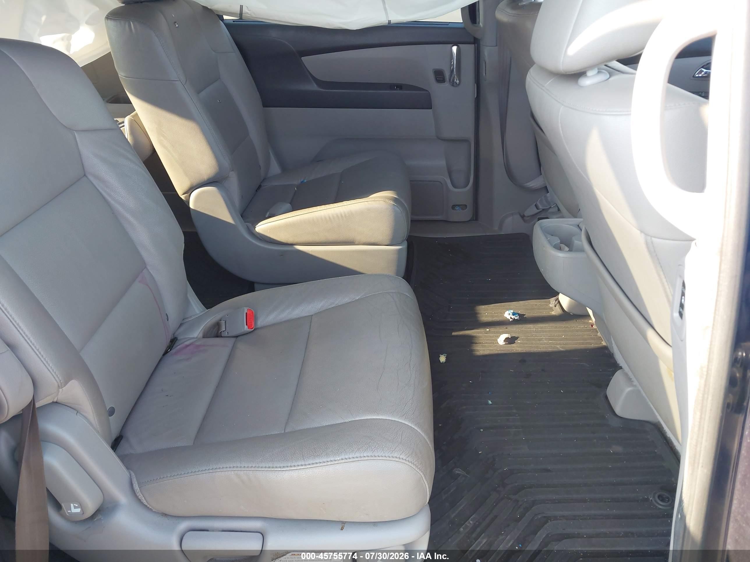 2014 Honda Odyssey Ex-l Blue vin: 5FNRL5H63EB092038