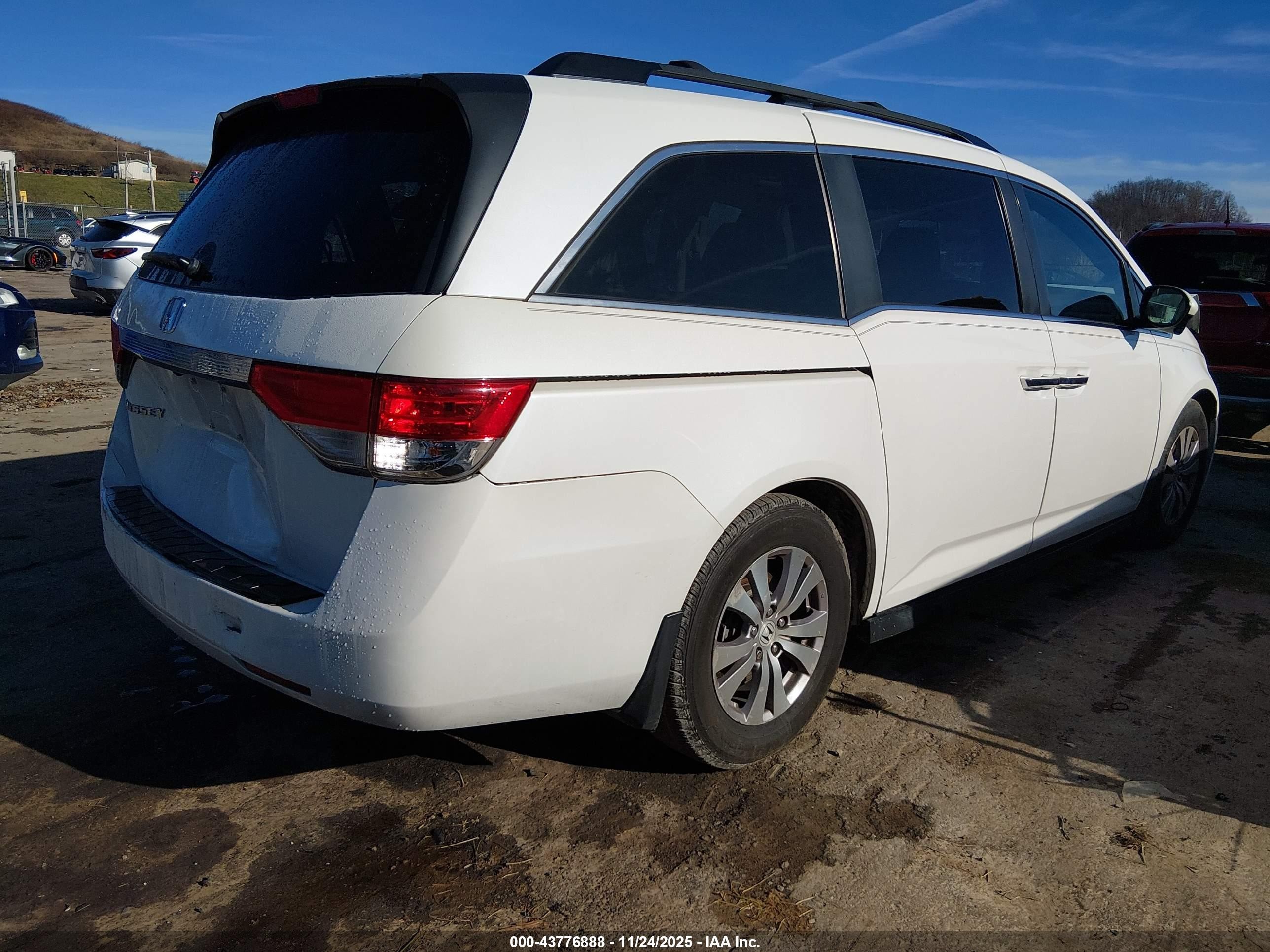 2014 Honda Odyssey Ex-l White vin: 5FNRL5H63EB122249